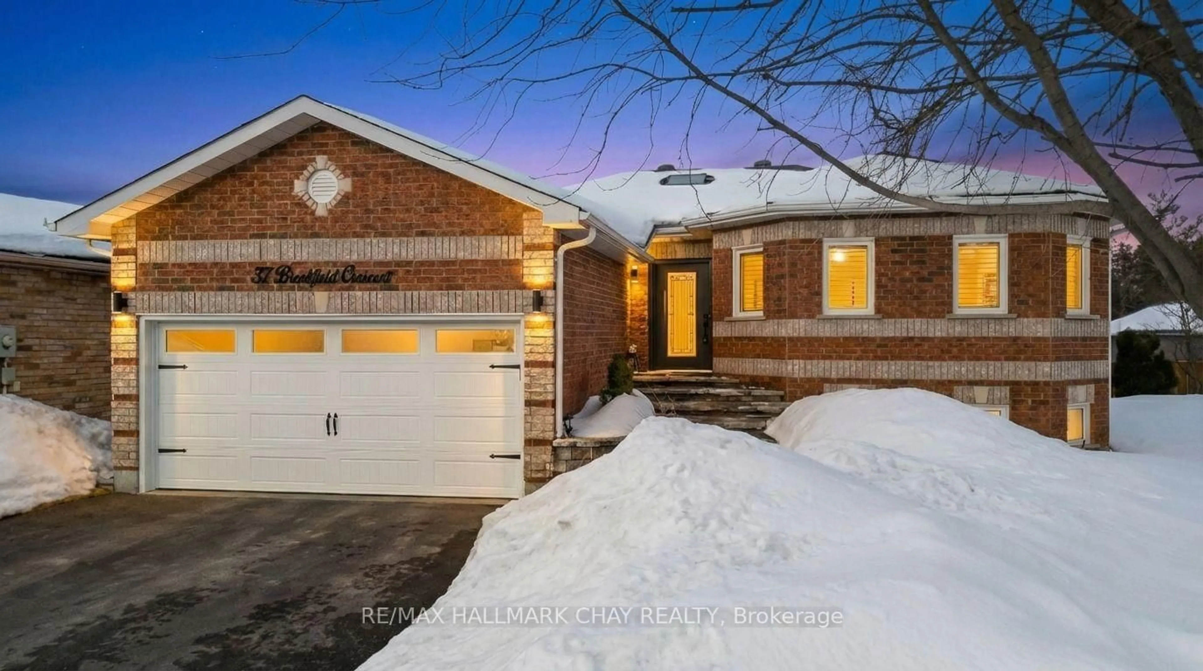 Home with brick exterior material, street for 37 Brookfield Cres, Barrie Ontario L4N 9R6