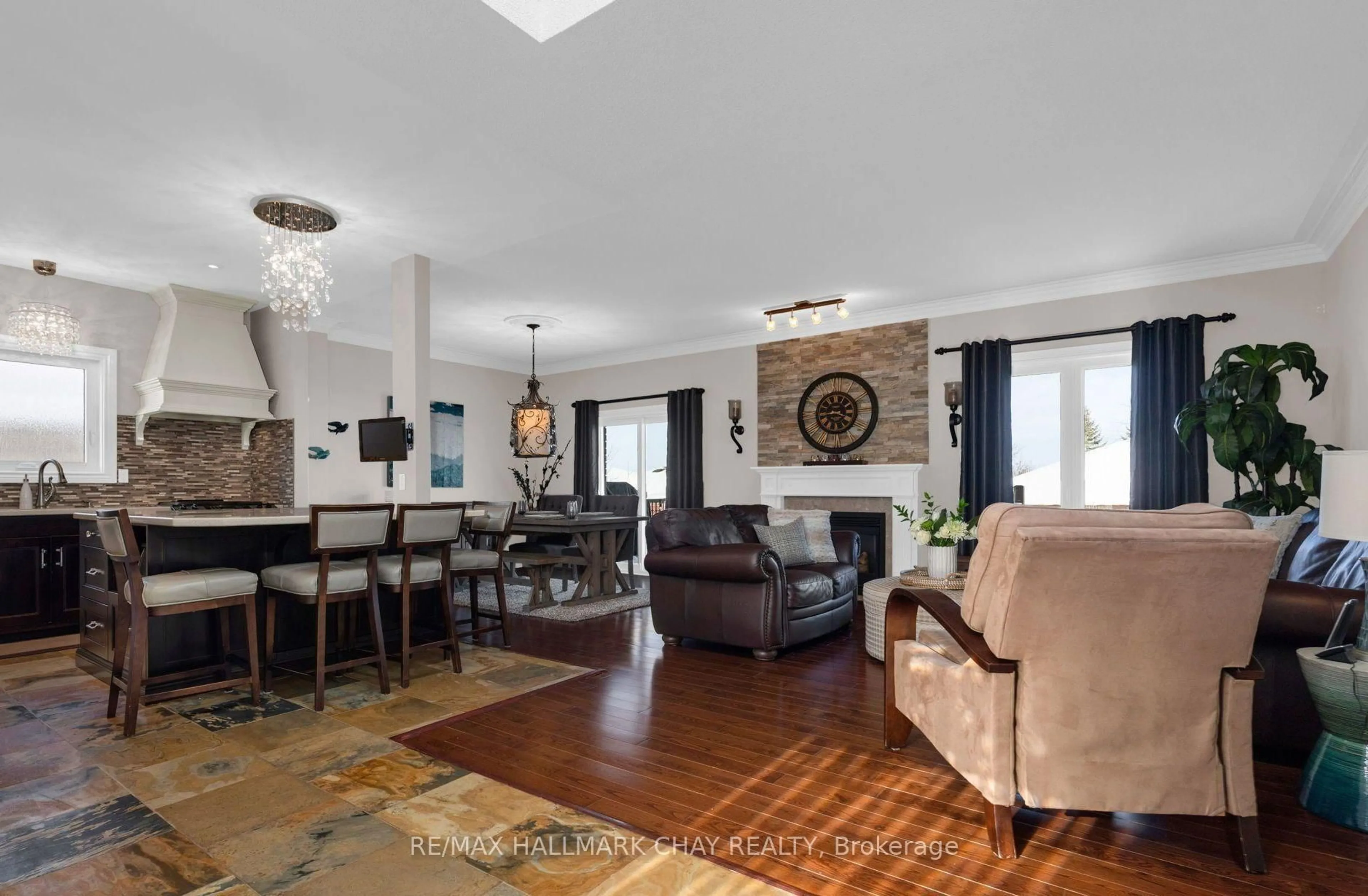 Living room with furniture, unknown for 37 Brookfield Cres, Barrie Ontario L4N 9R6