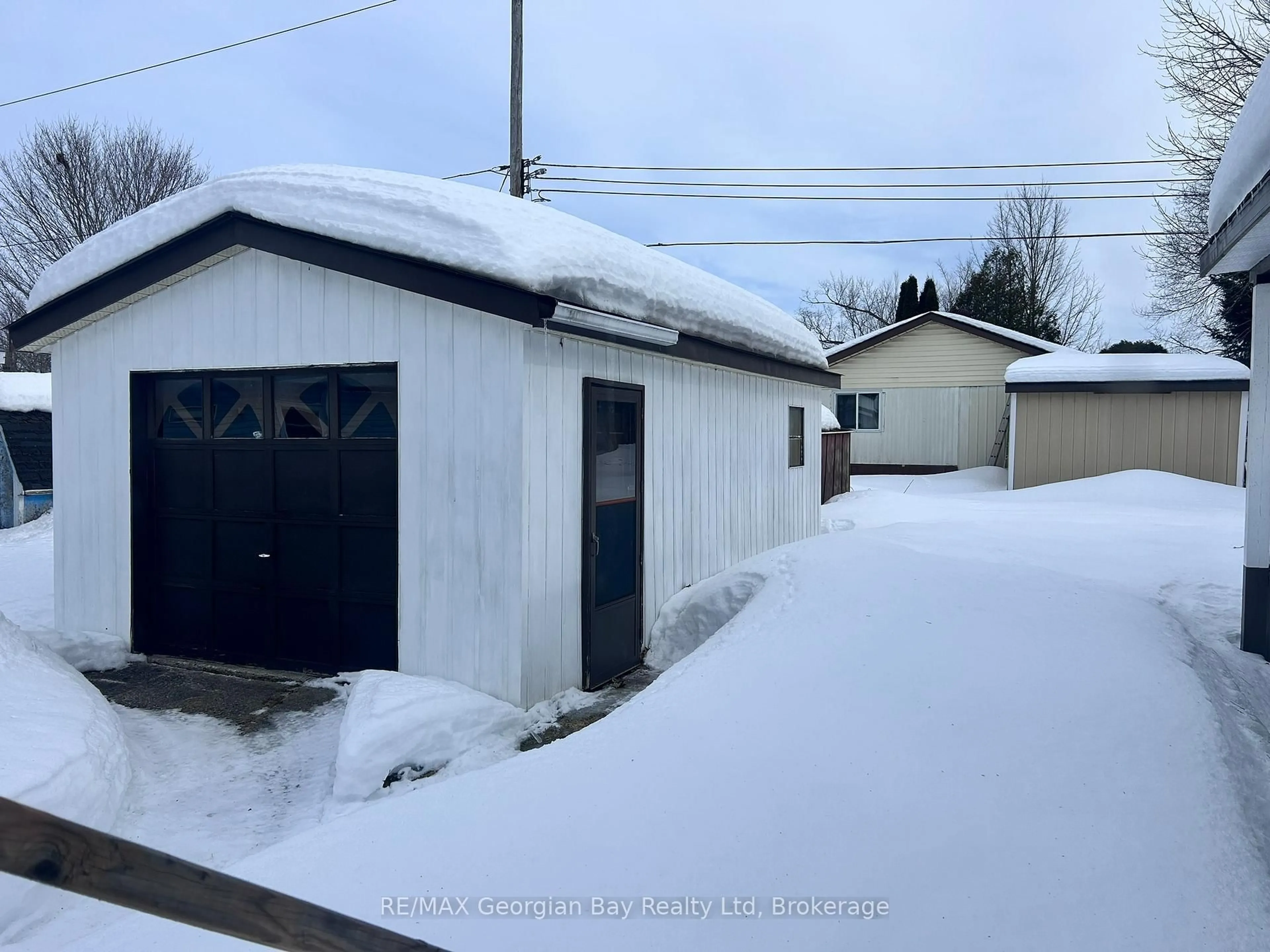 Shed for 3 Northland Rd, Midland Ontario L4R 0B9