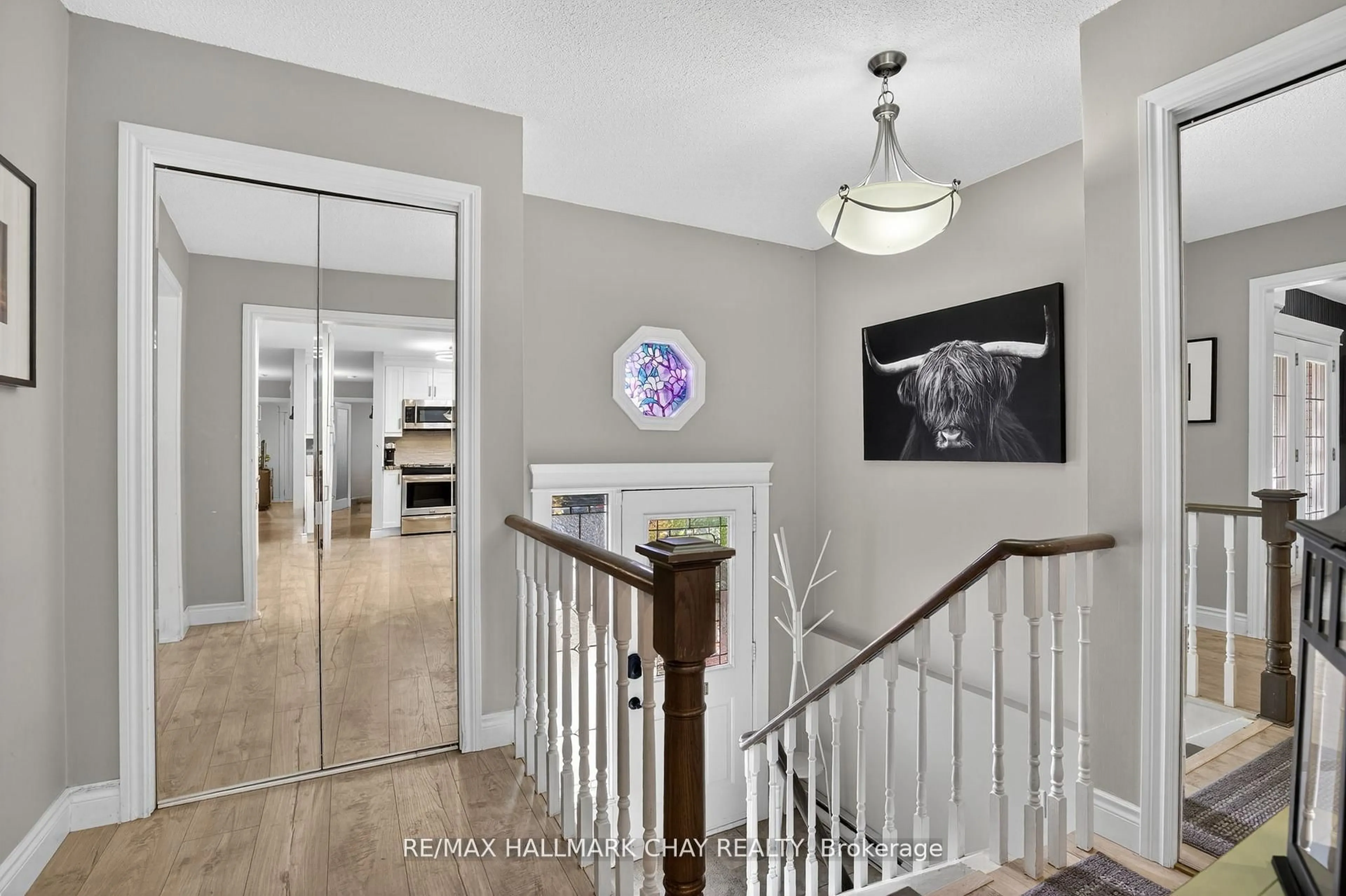 Indoor entryway for 155 Maple Ave, Barrie Ontario L4N 1S5