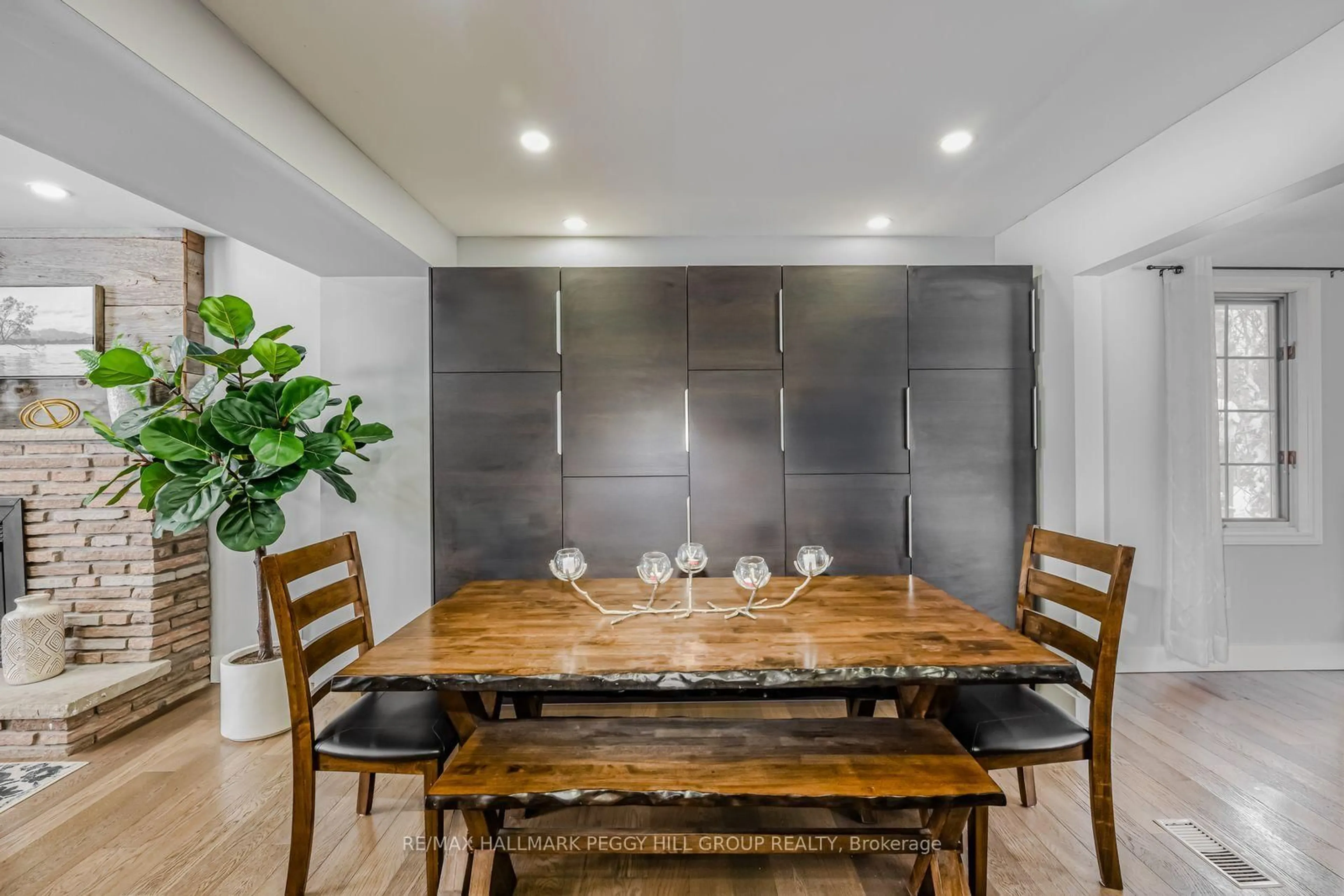 Dining room, unknown for 17 Walker Ave, Orillia Ontario L3V 6G8