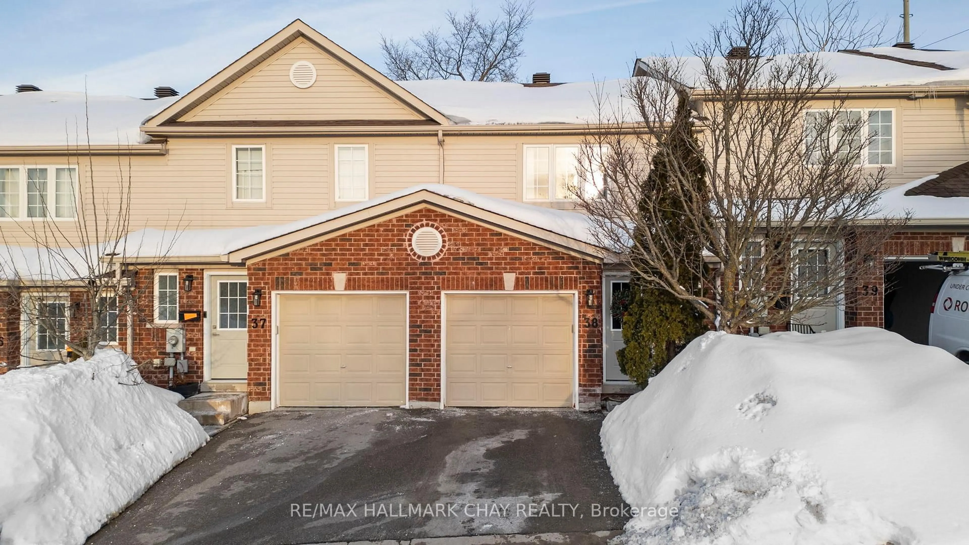 Unknown for 430 MAPLEVIEW Dr #38, Barrie Ontario L4N 0H4