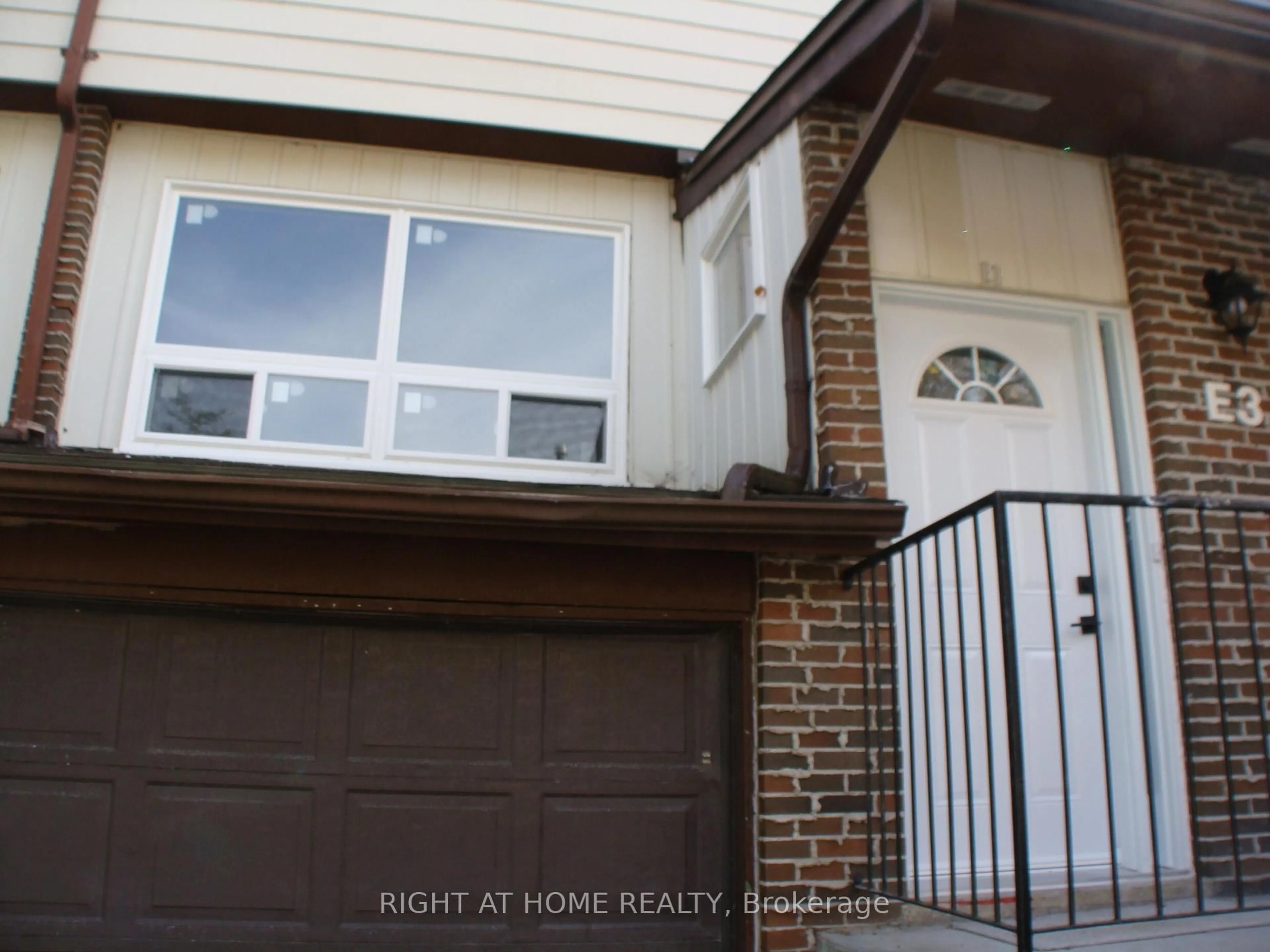 Unknown for 63 Ferris Lane #E3, Barrie Ontario L4M 5C4