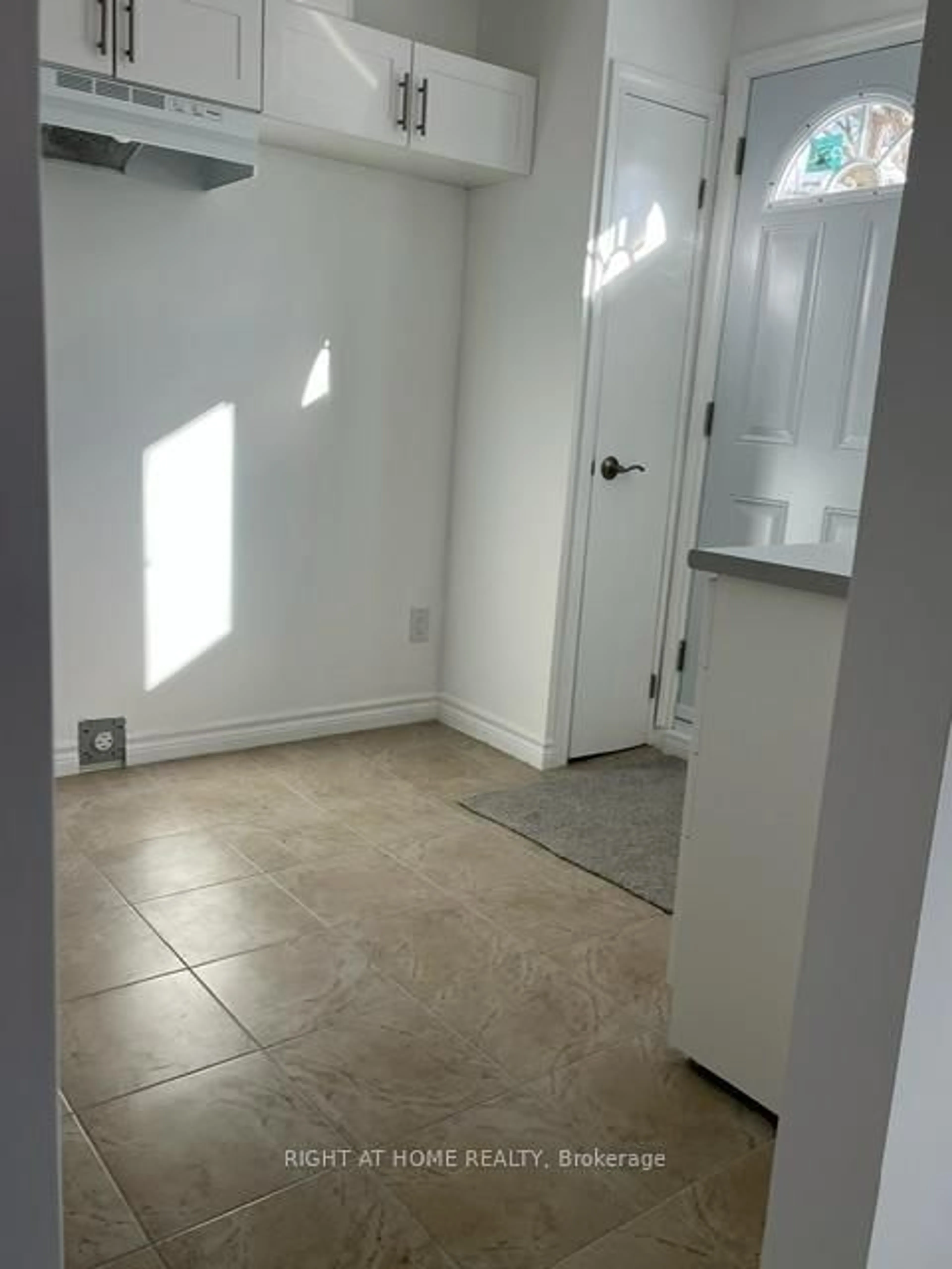 A pic of a room for 63 Ferris Lane #E3, Barrie Ontario L4M 5C4
