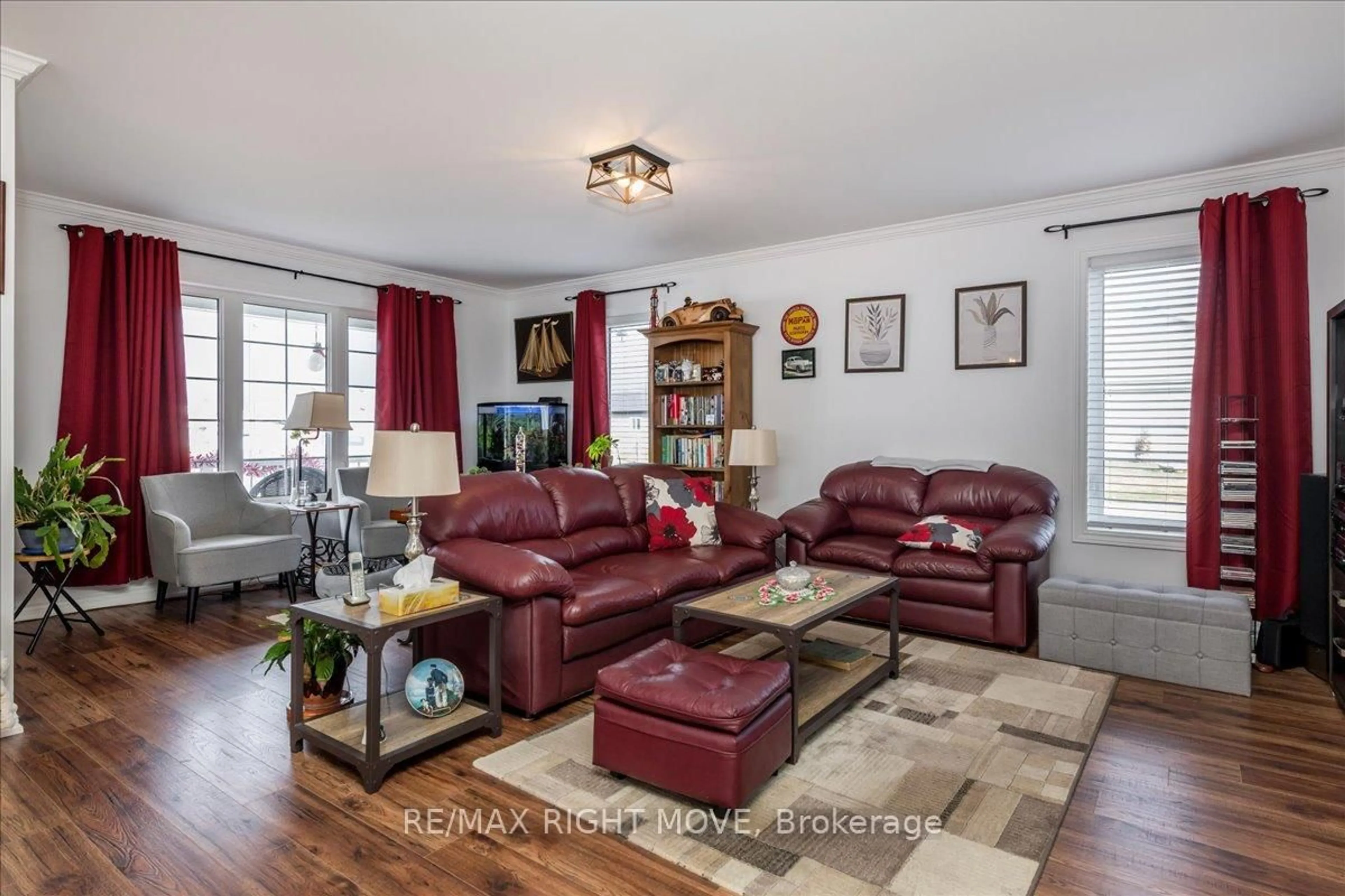 Living room with furniture, unknown for 1 Sinclair Cres, Ramara Ontario L3V 6H7