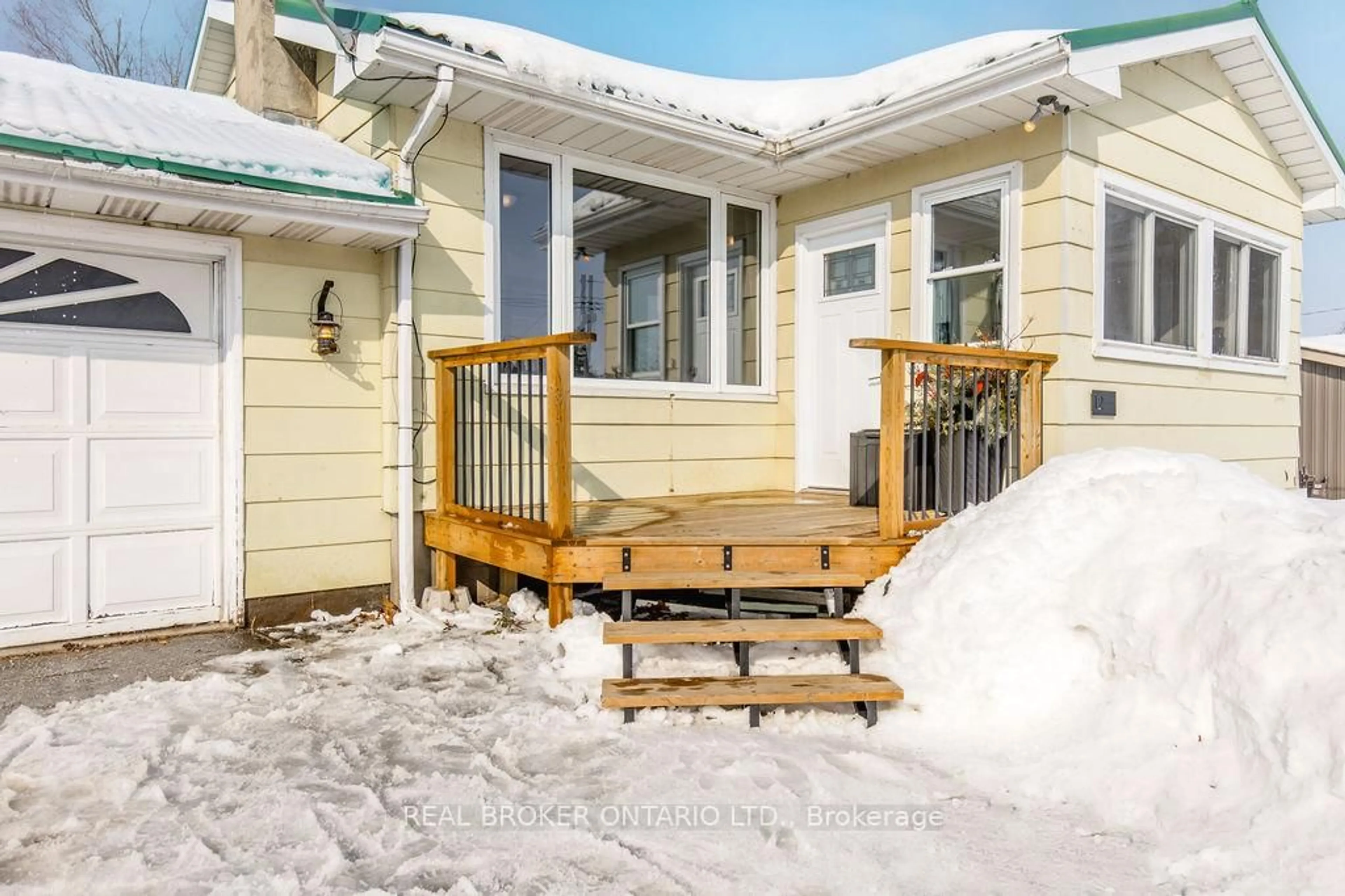 Unknown for 12 Owen Rd, Oro-Medonte Ontario L0L 1T0