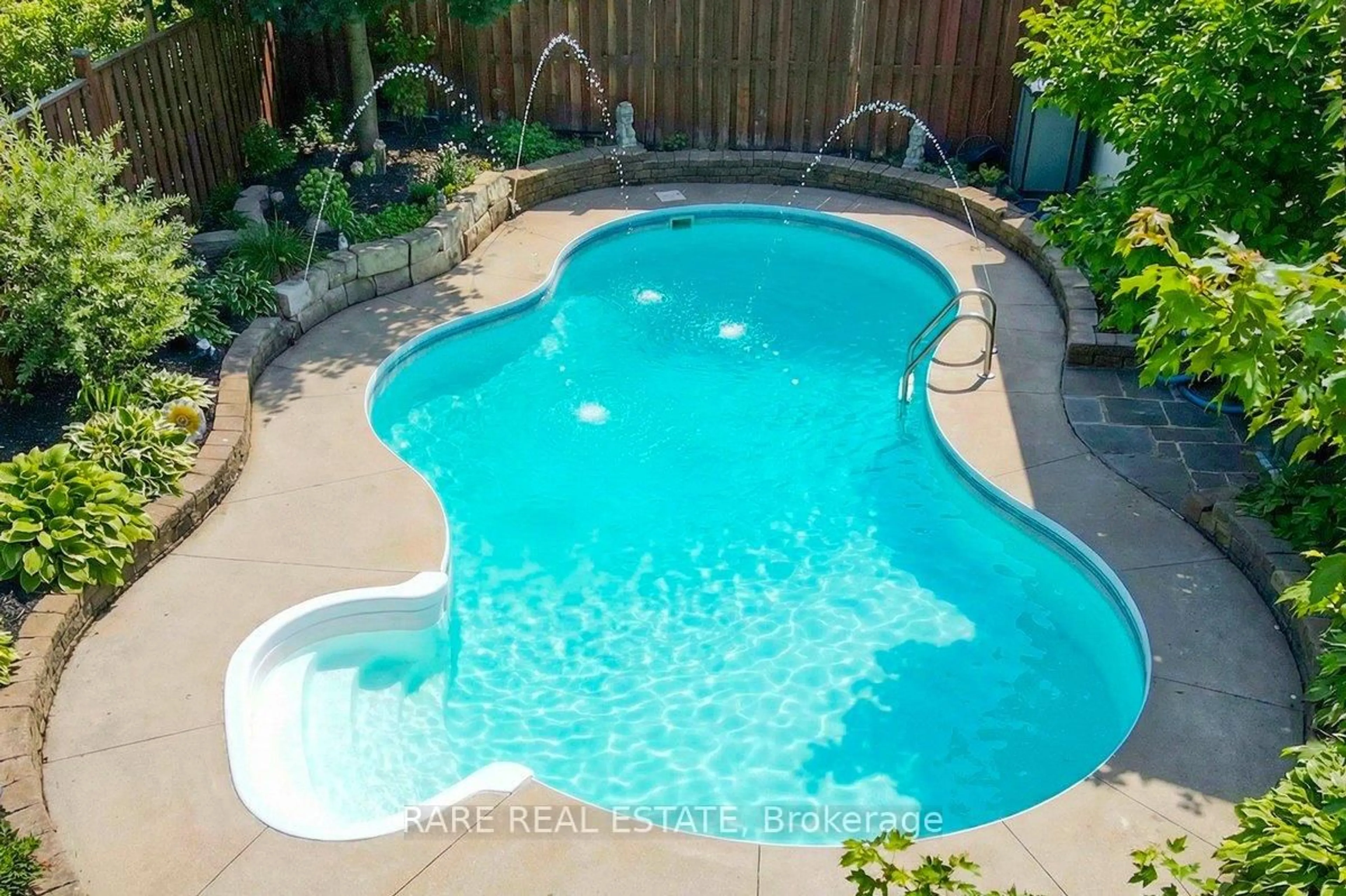Pool for 28 Hawkins Dr, Barrie Ontario L4N 0A6