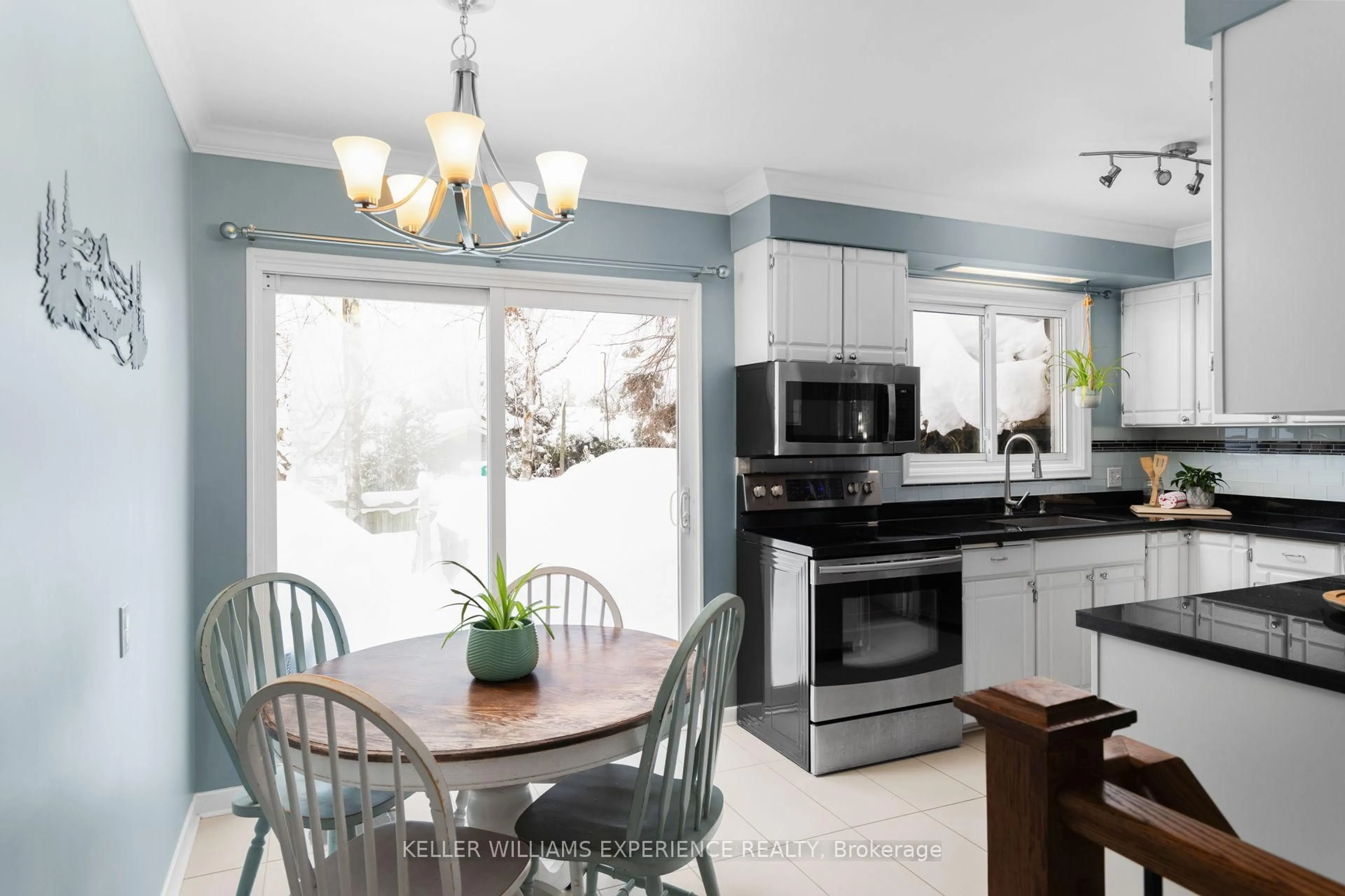 Open concept kitchen, unknown for 27 Ottaway Ave, Barrie Ontario L4M 2W6