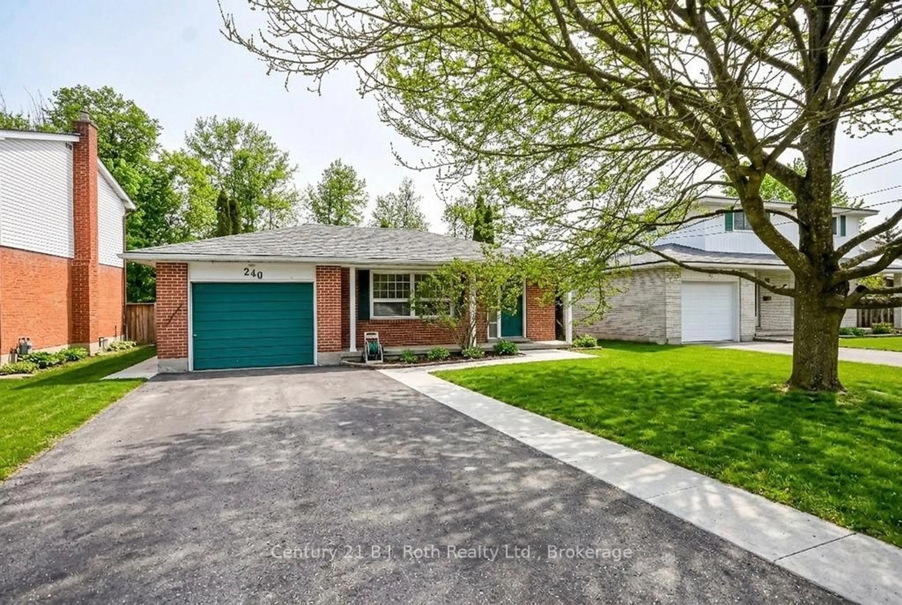 Home with brick exterior material, street for 240 Macartney St, Midland Ontario L4R 2J8