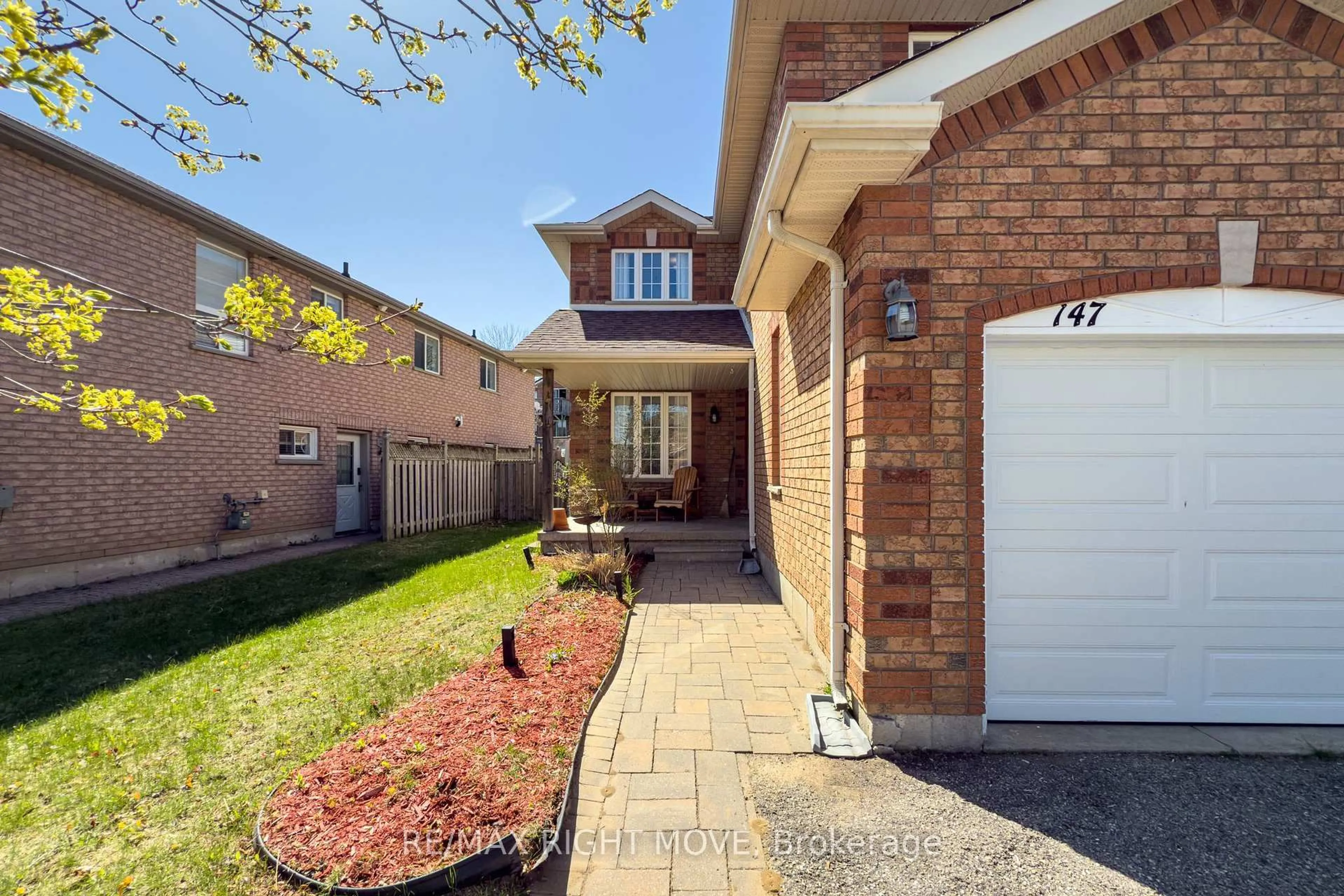 Home with brick exterior material, street for 147 Julia Cres, Orillia Ontario L3V 7X3