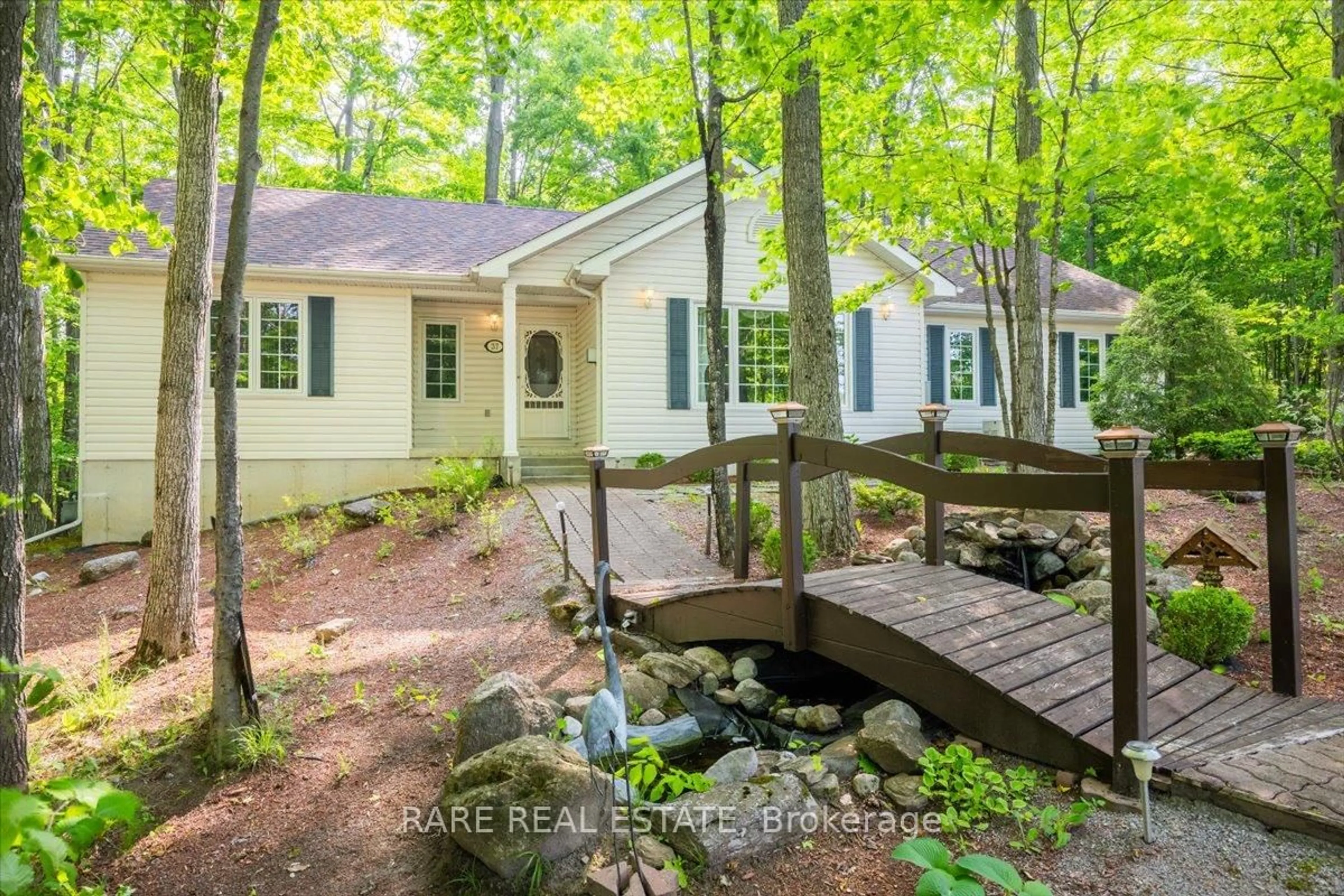 Unknown for 37 Boyd Cres, Oro-Medonte Ontario L0K 1N0