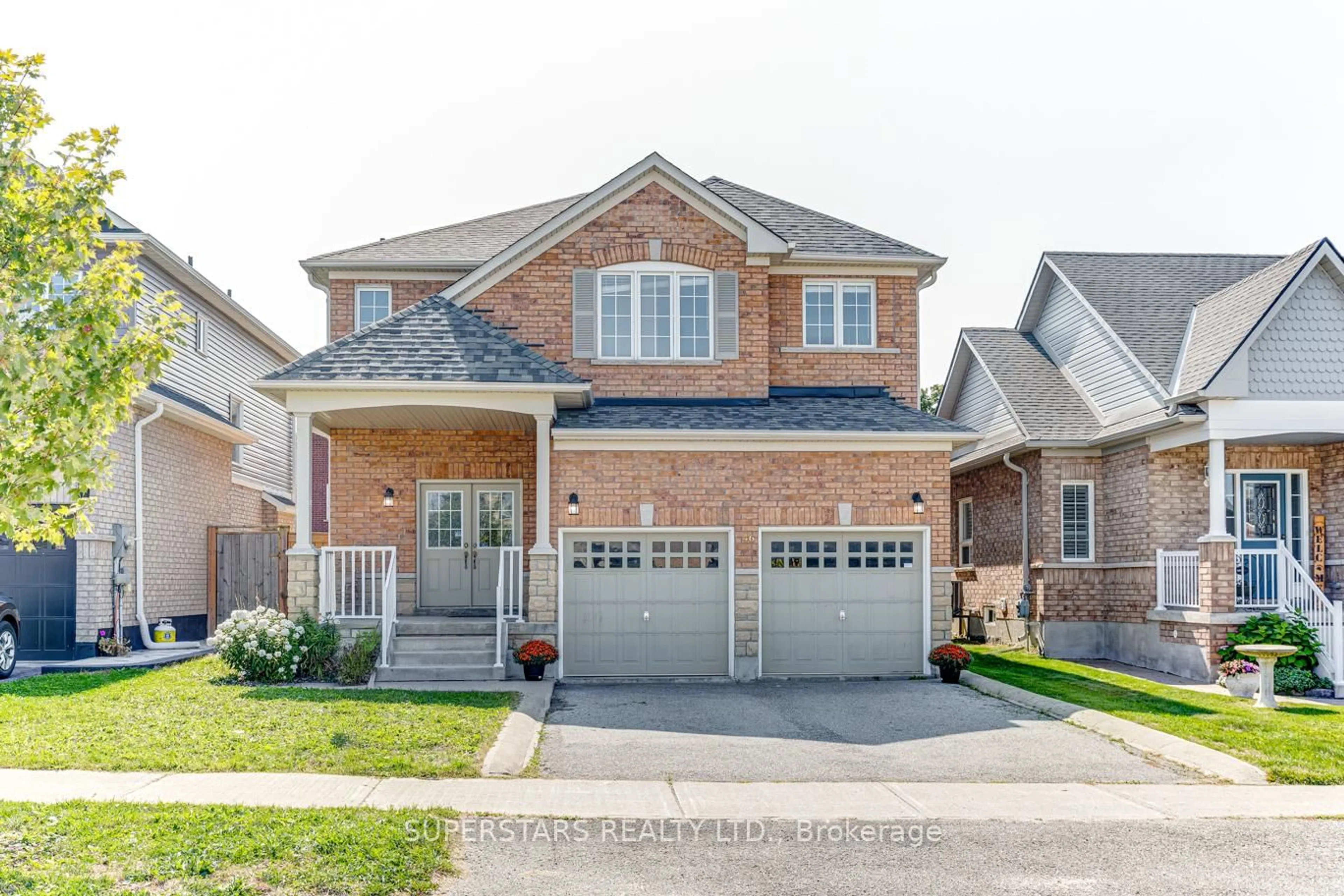 Home with brick exterior material, street for 46 Majesty Blvd, Barrie Ontario L4M 0E4