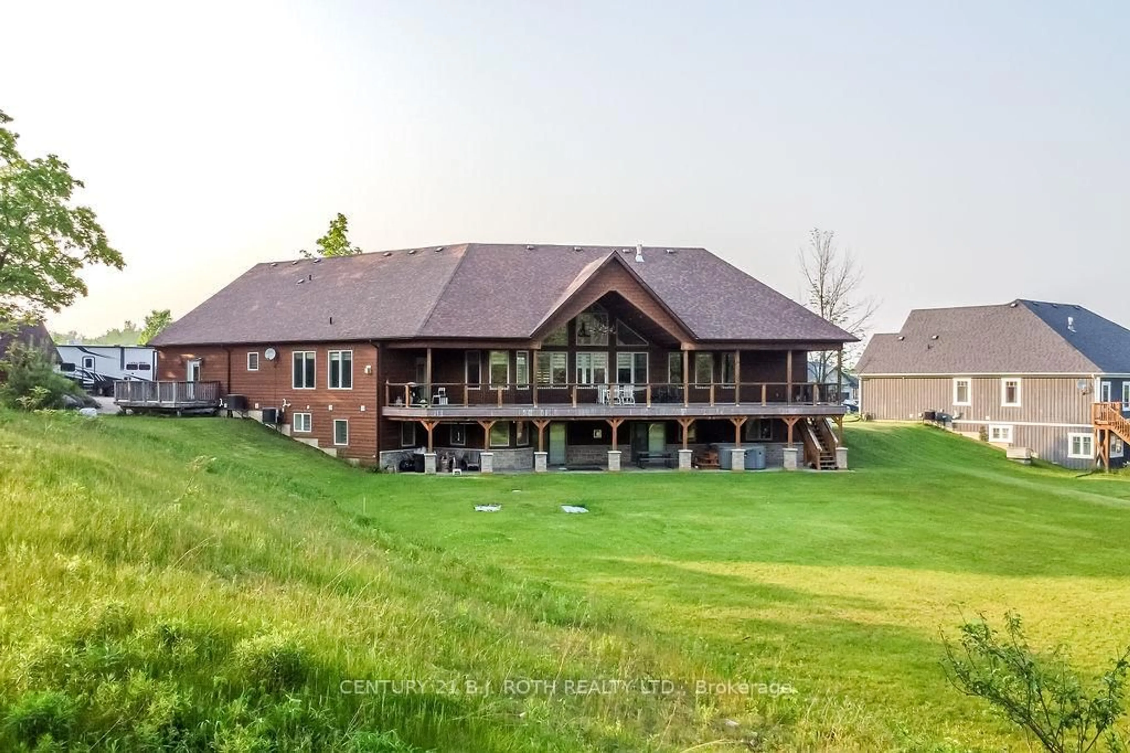 A pic from outside/outdoor area/front of a property/back of a property/a pic from drone, unknown for 19 Reid's Rdge, Oro-Medonte Ontario L0K 1N0