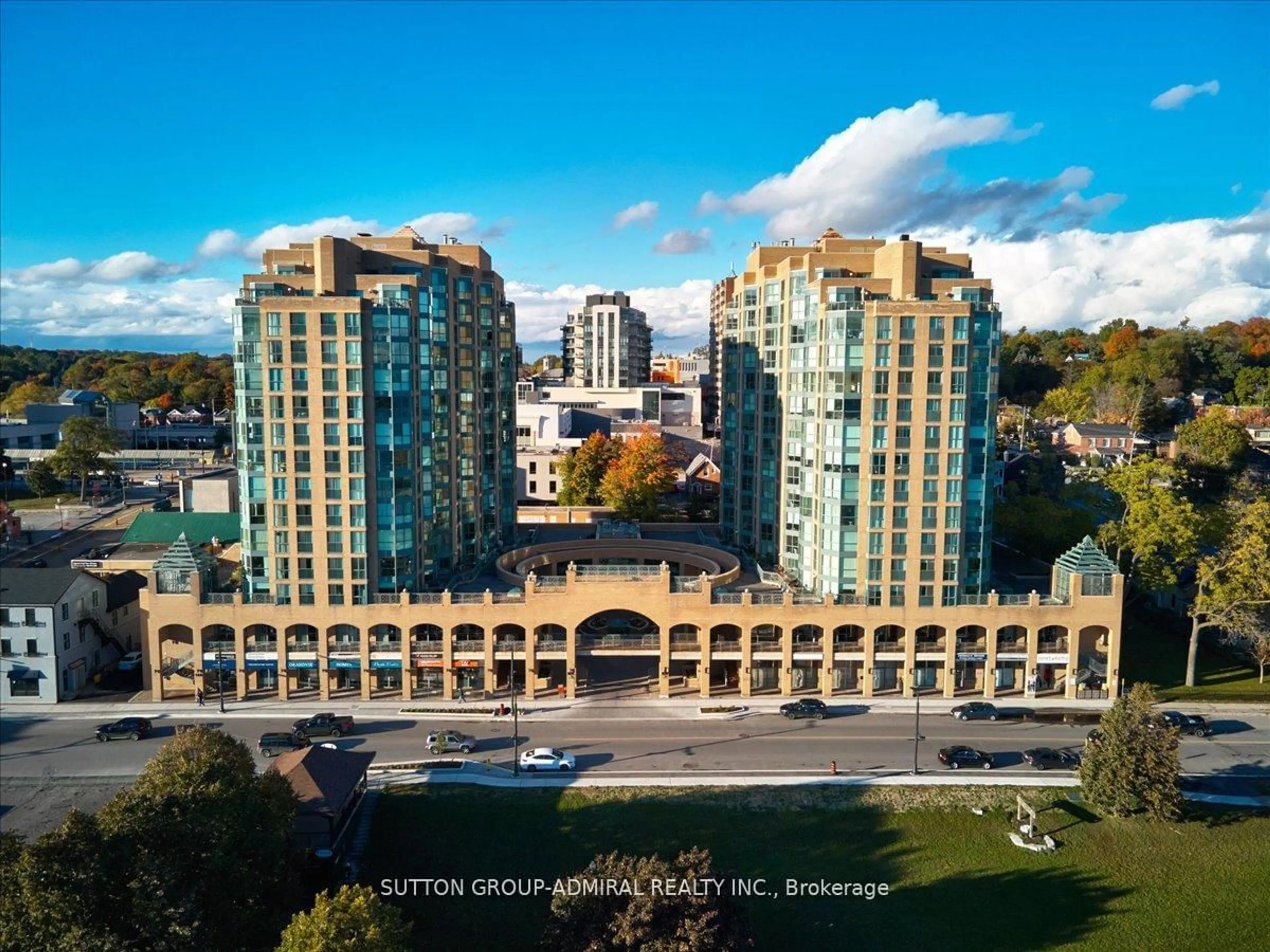 A pic from outside/outdoor area/front of a property/back of a property/a pic from drone, city buildings view from balcony for 150 Dunlop St #509, Barrie Ontario L4M 6H1