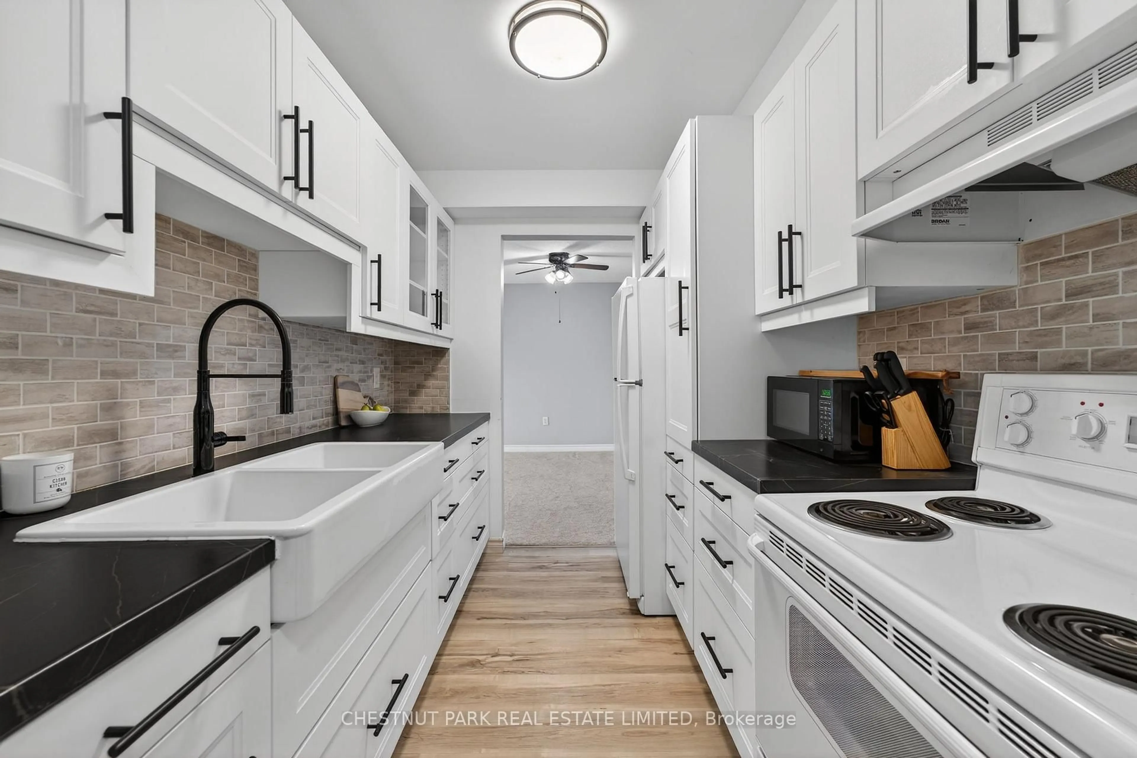 Standard kitchen, ceramic/tile floor for 1 Quail Cres #208, Barrie Ontario L4N 6W9