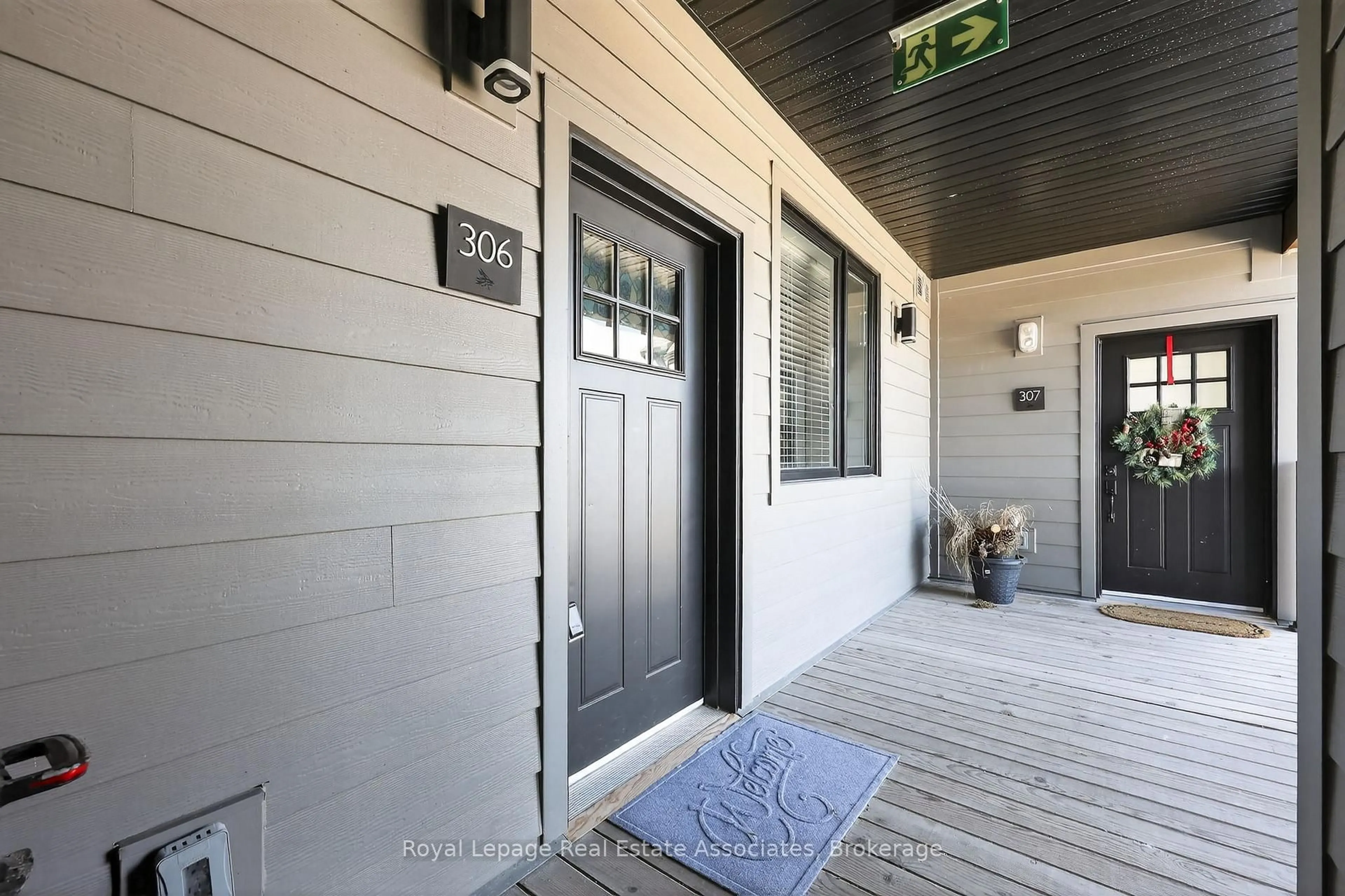 Indoor entryway for 10 Beausoleil Lane #306, Collingwood Ontario L9Y 2X5
