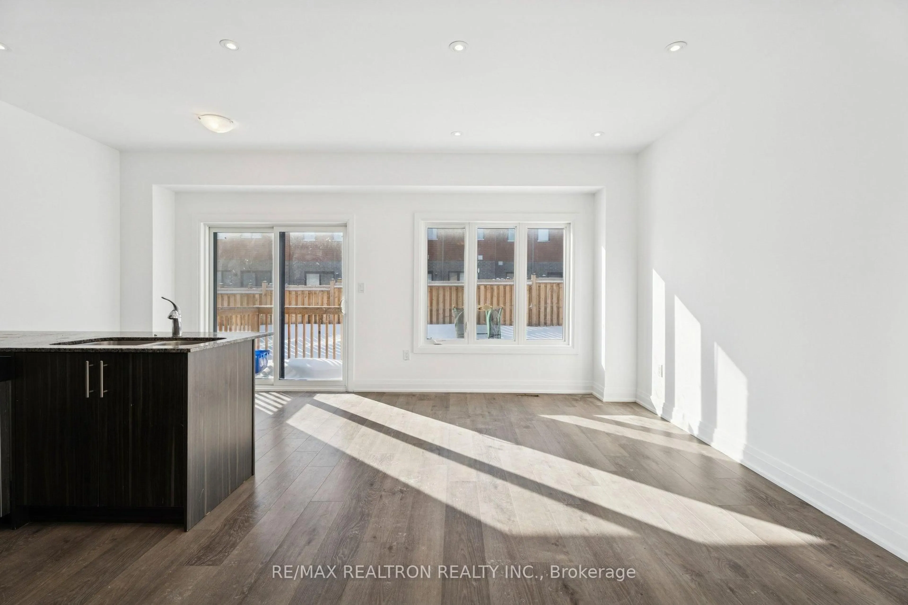 Open concept kitchen, unknown for 5 Haven Lane, Barrie Ontario L9J 0M4