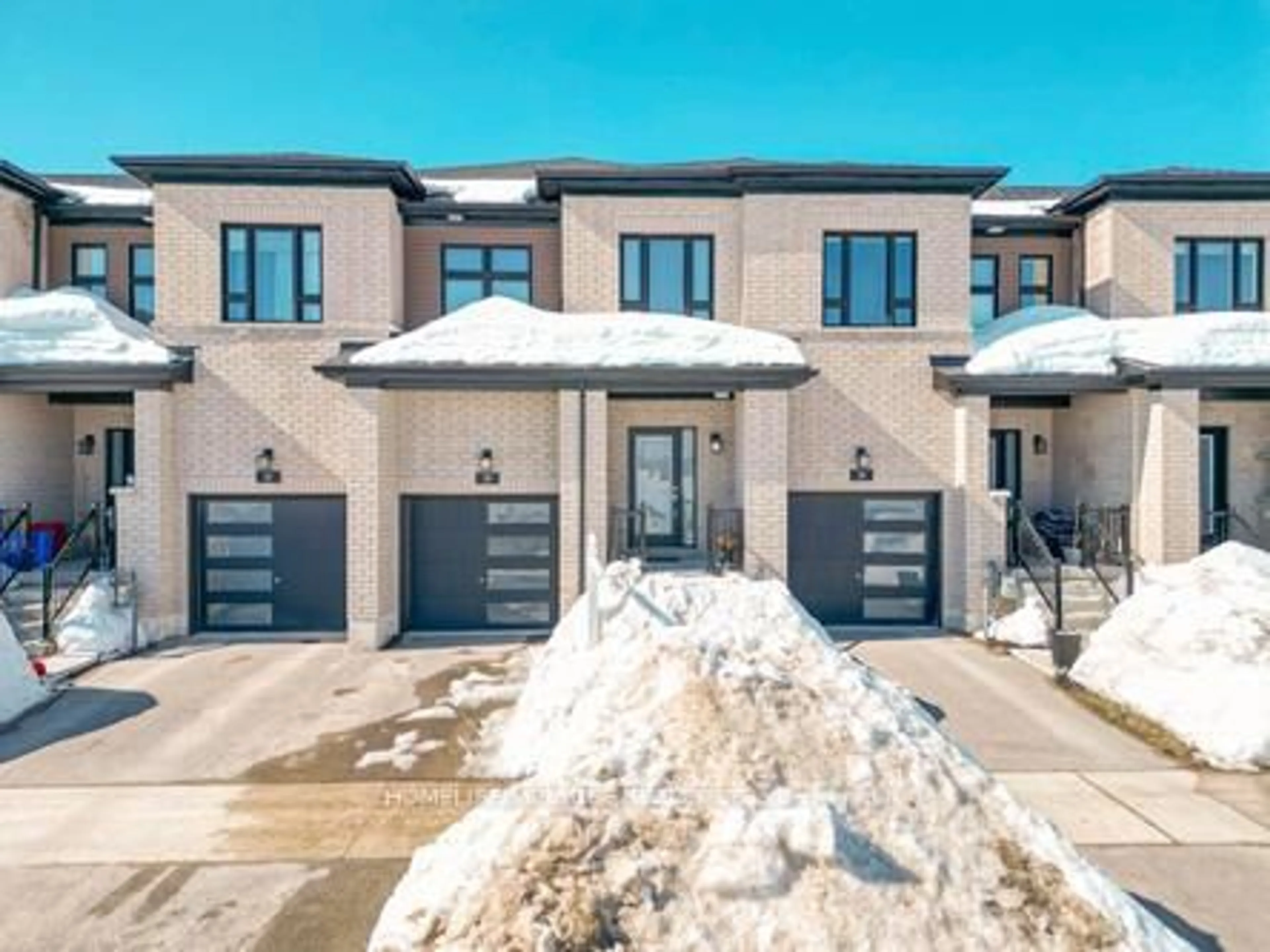 Home with brick exterior material, street for 29 Turnberry Lane, Barrie Ontario L9J 0M8