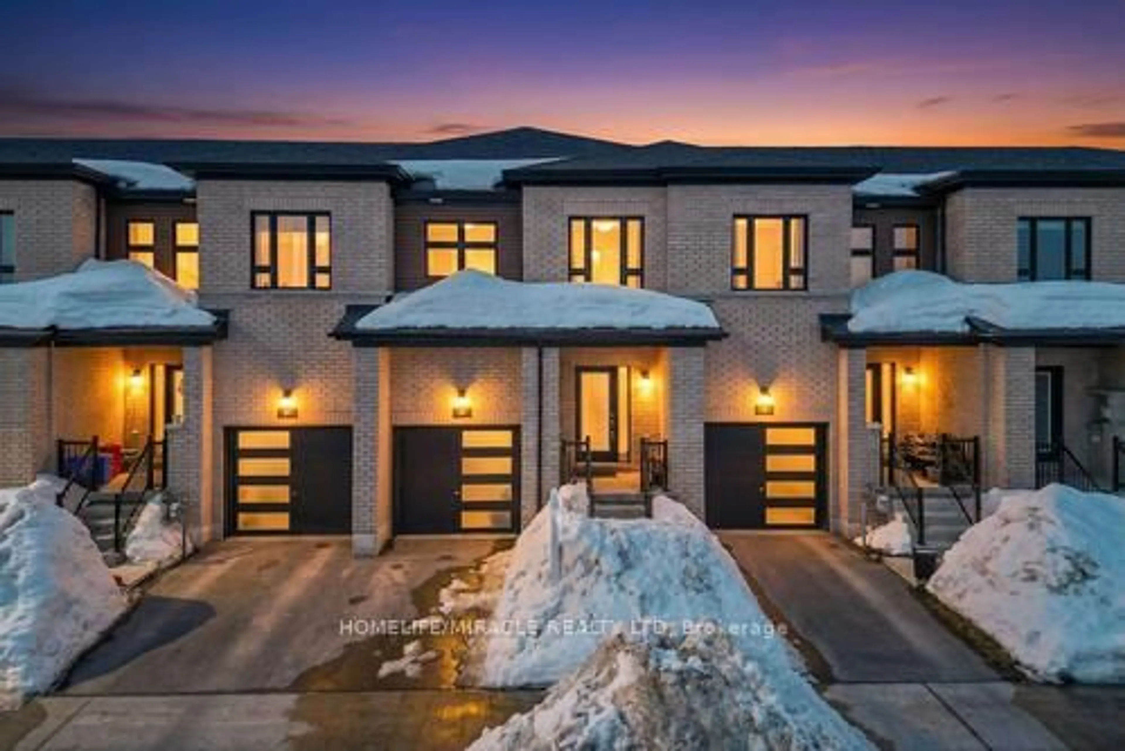 Home with brick exterior material, street for 29 Turnberry Lane, Barrie Ontario L9J 0M8