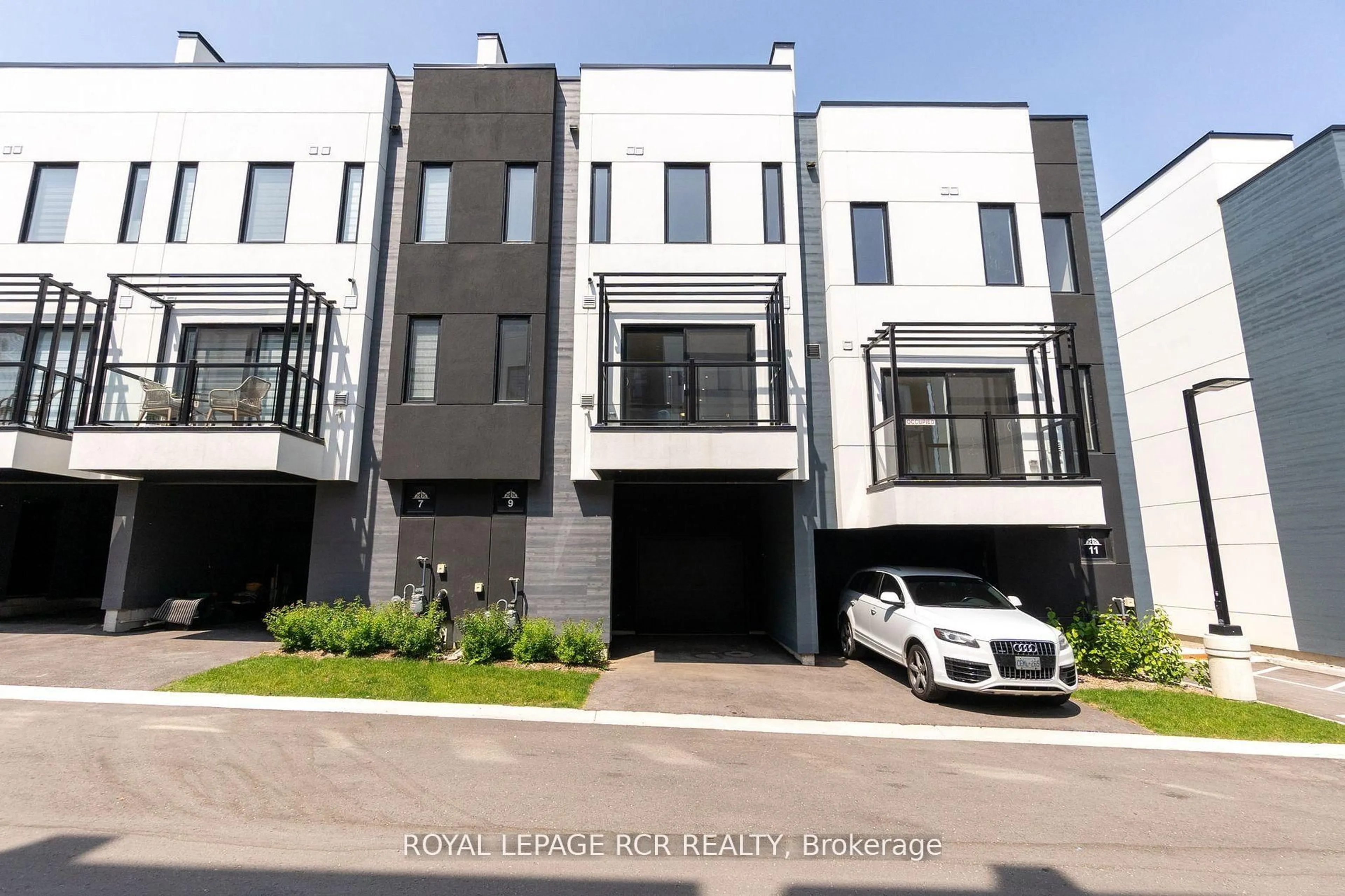 Unknown for 9 Bru-Lor Lane, Orillia Ontario L3V 8P4