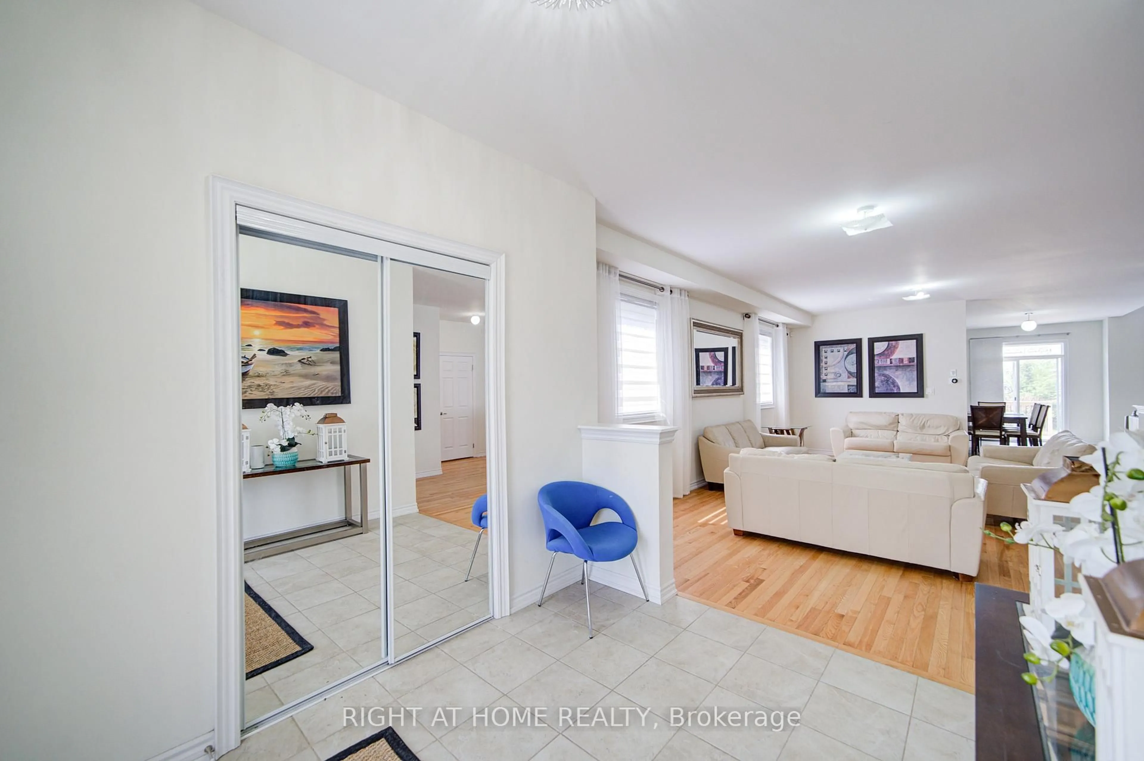 Unknown for 26 Pearl St, Wasaga Beach Ontario L9Z 1J6