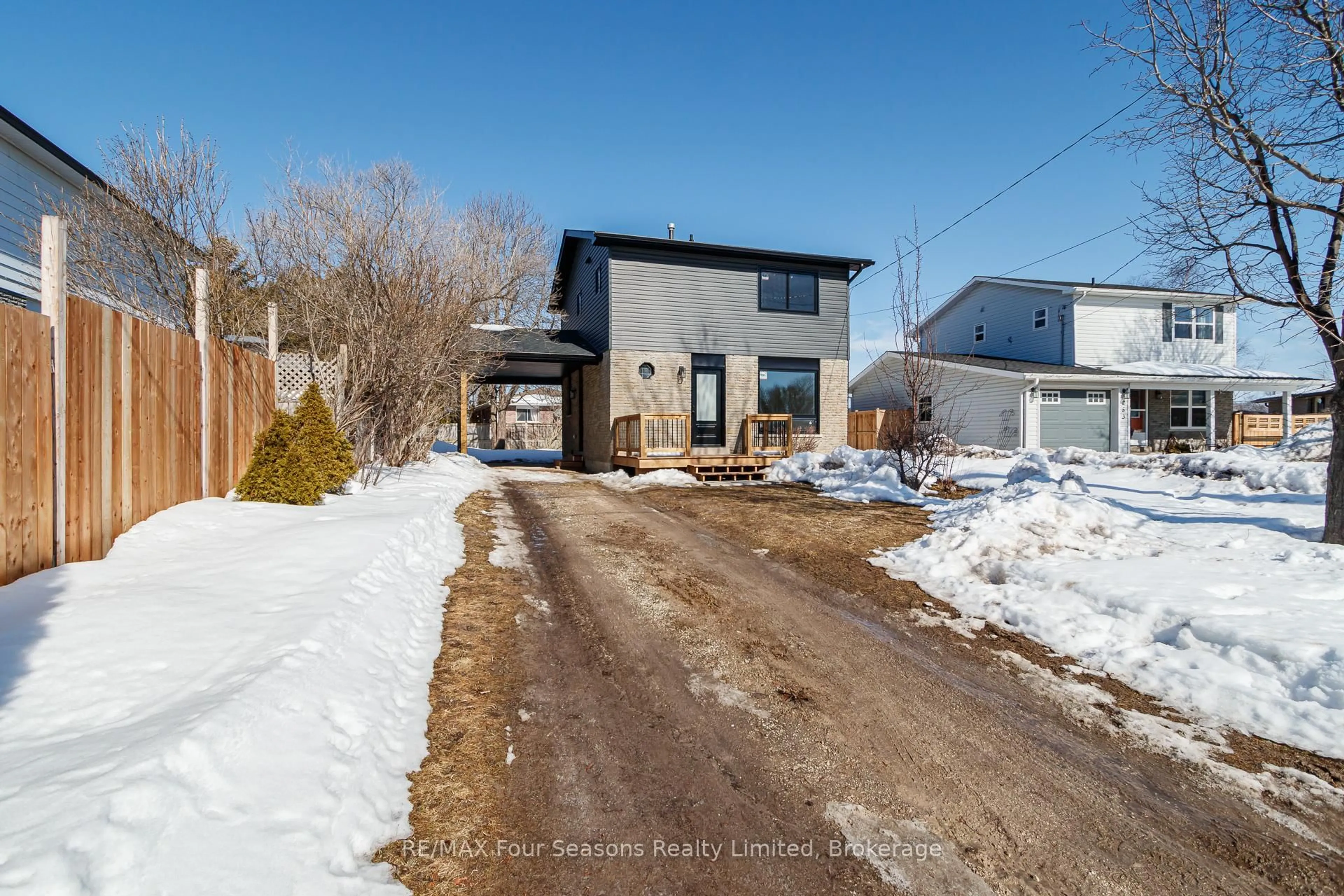 Unknown for 255 Valleyfield Cres, Clearview Ontario L0M 1S0