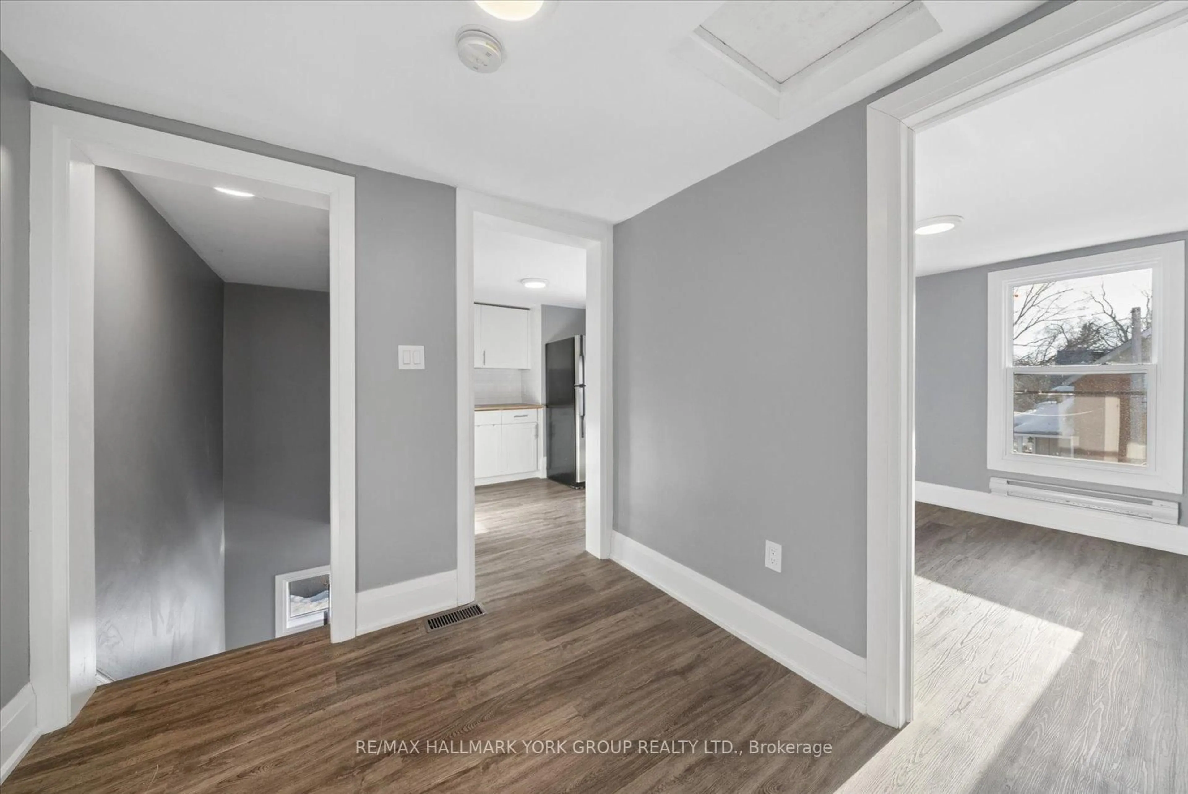 Unknown for 16 Albert St, Orillia Ontario L3V 5K1