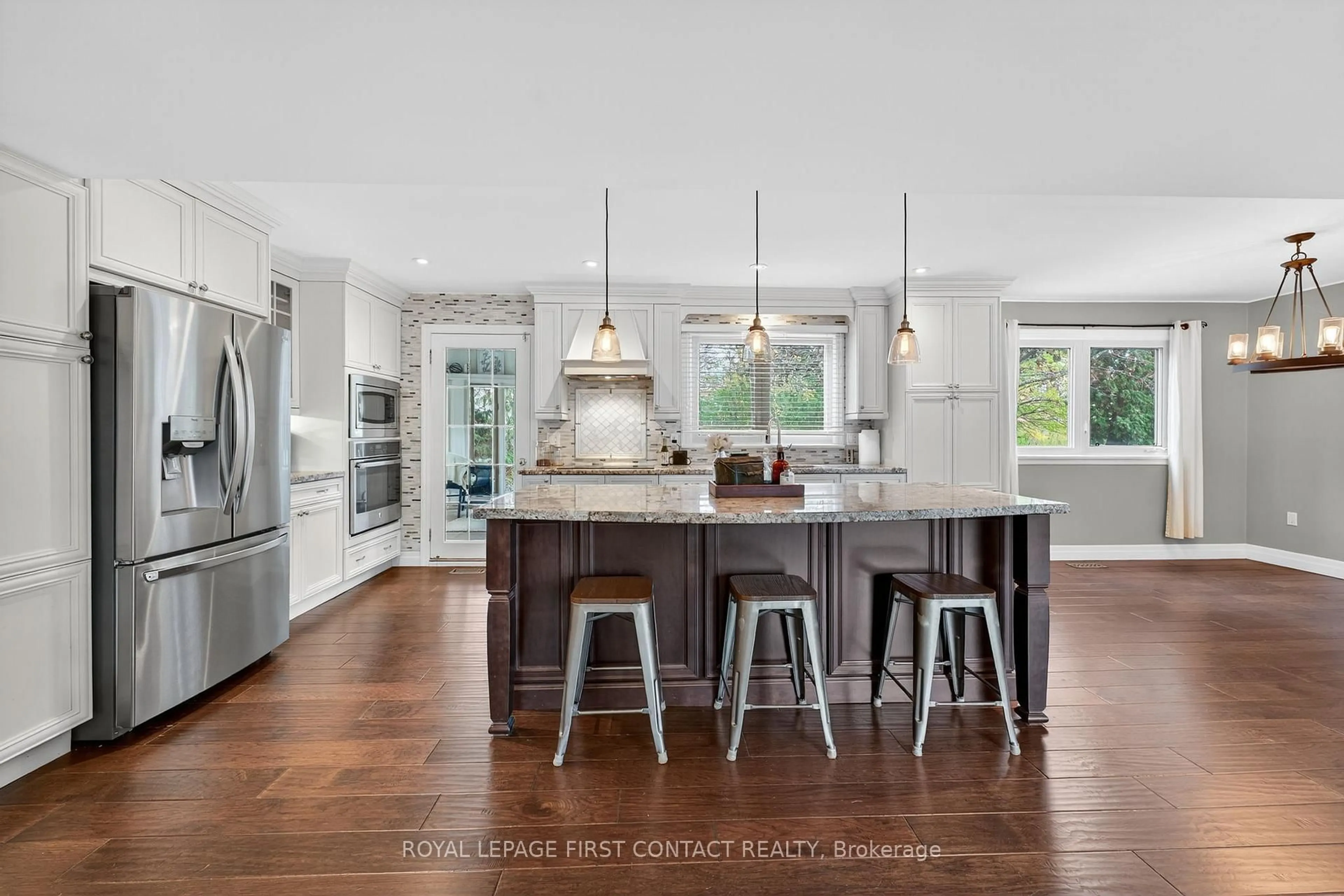 Open concept kitchen, unknown for 15 Rodney St, Barrie Ontario L4M 4B5