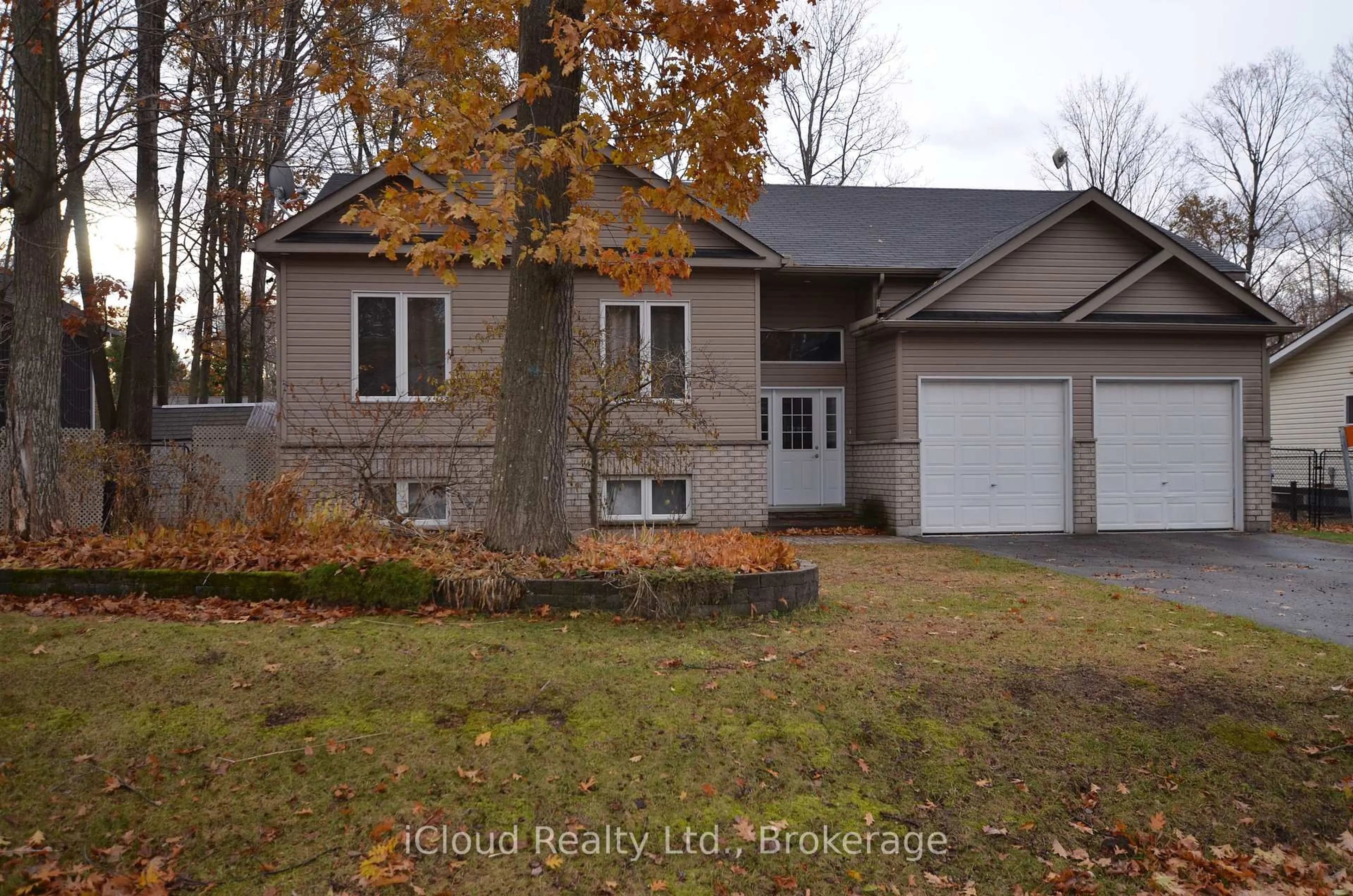 Unknown for 25 Rue Vanier, Tiny Ontario L9M 0J2