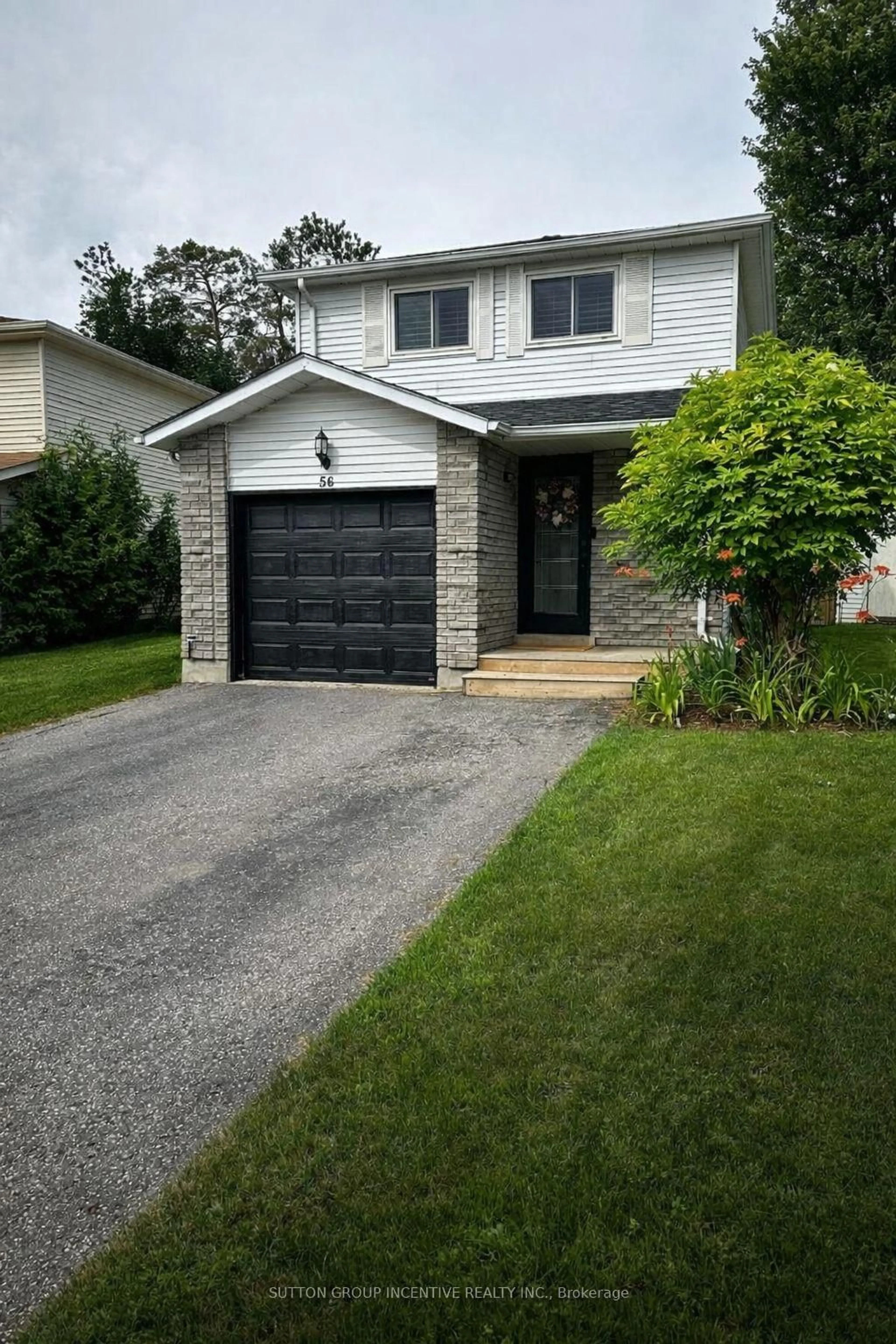 Home with vinyl exterior material, street for 56 Shakespeare Cres, Barrie Ontario L4N 6C1
