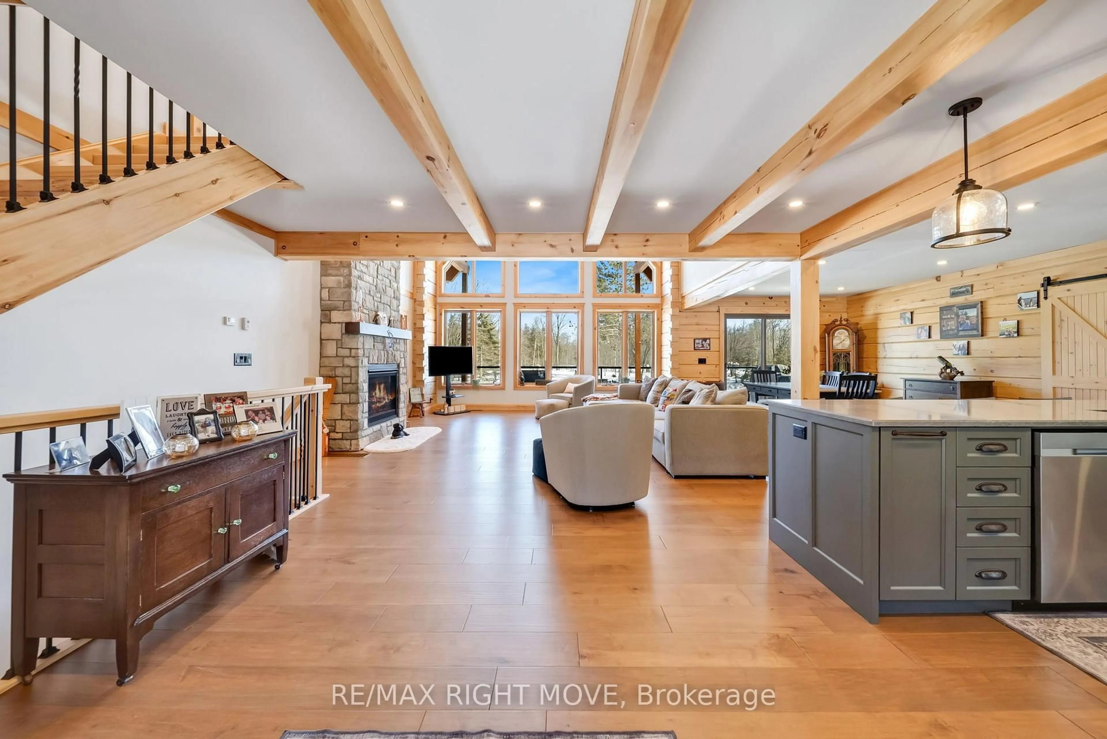 Open concept kitchen, unknown for 1935 Mcleod Dr, Severn Ontario P0E 1N0