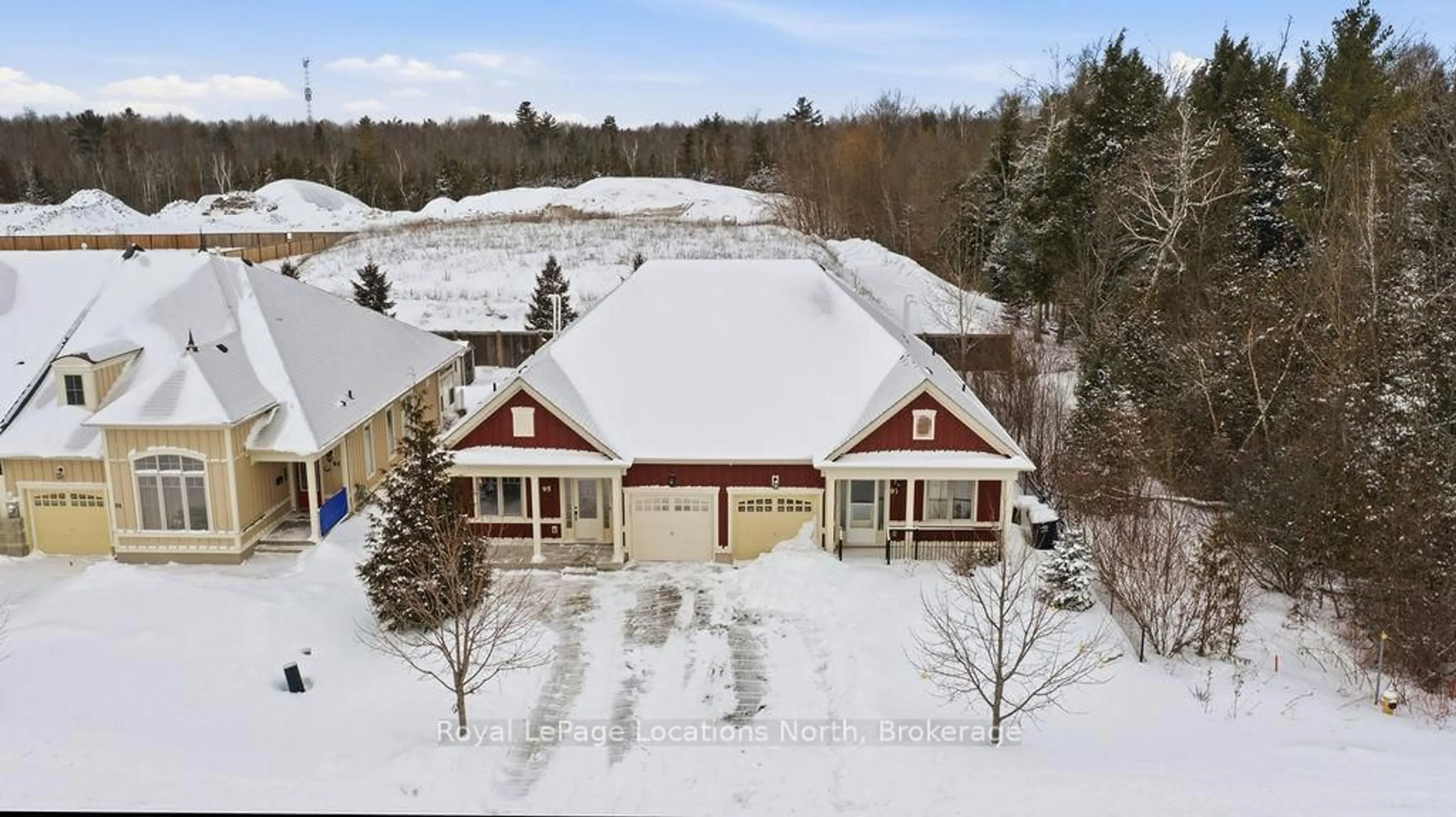 A pic from outside/outdoor area/front of a property/back of a property/a pic from drone, unknown for 95 Wally Dr, Wasaga Beach Ontario L9Z 0G5