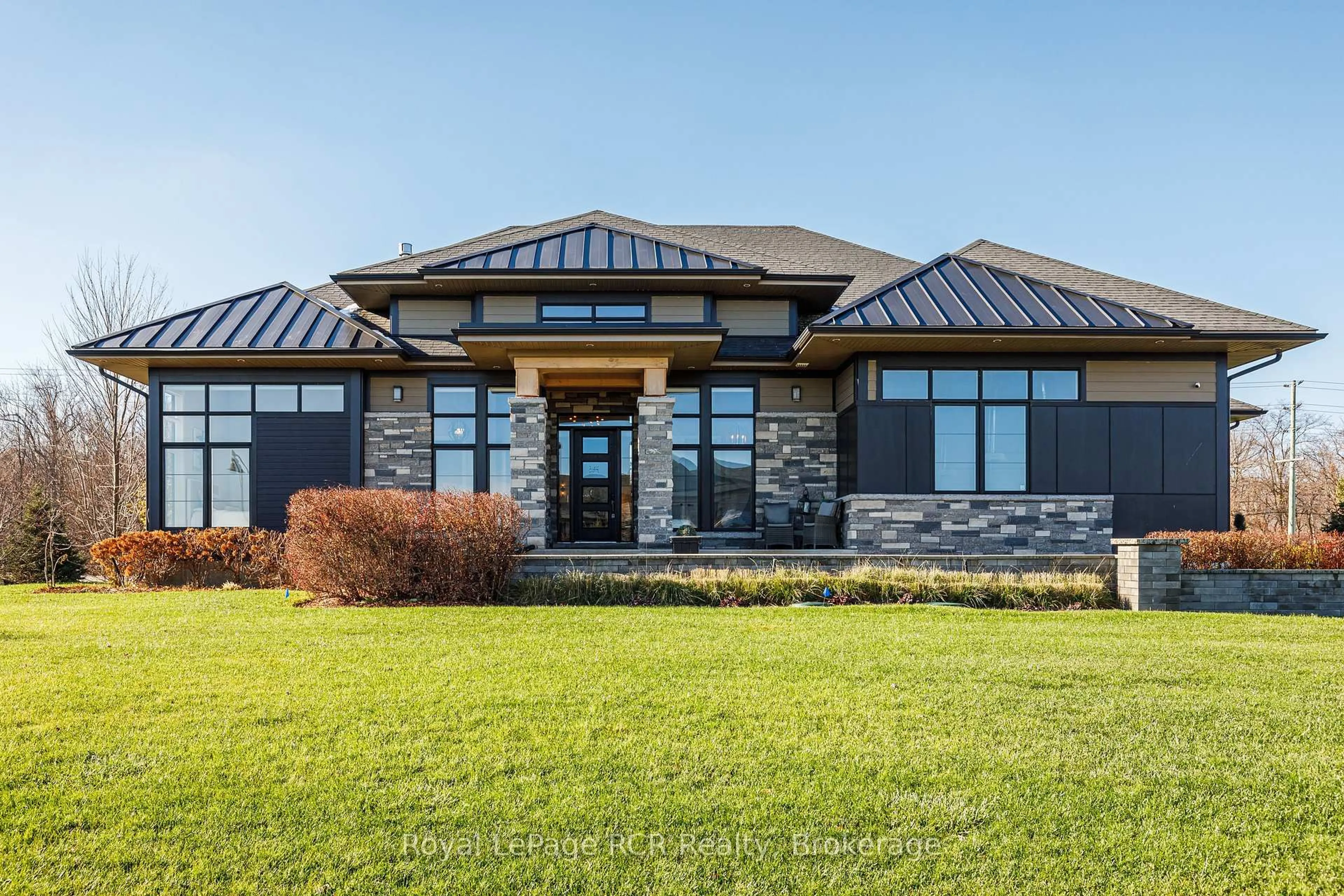 Home with brick exterior material, building for 1 Windrose Valley Blvd, Clearview Ontario L9Y 0K2