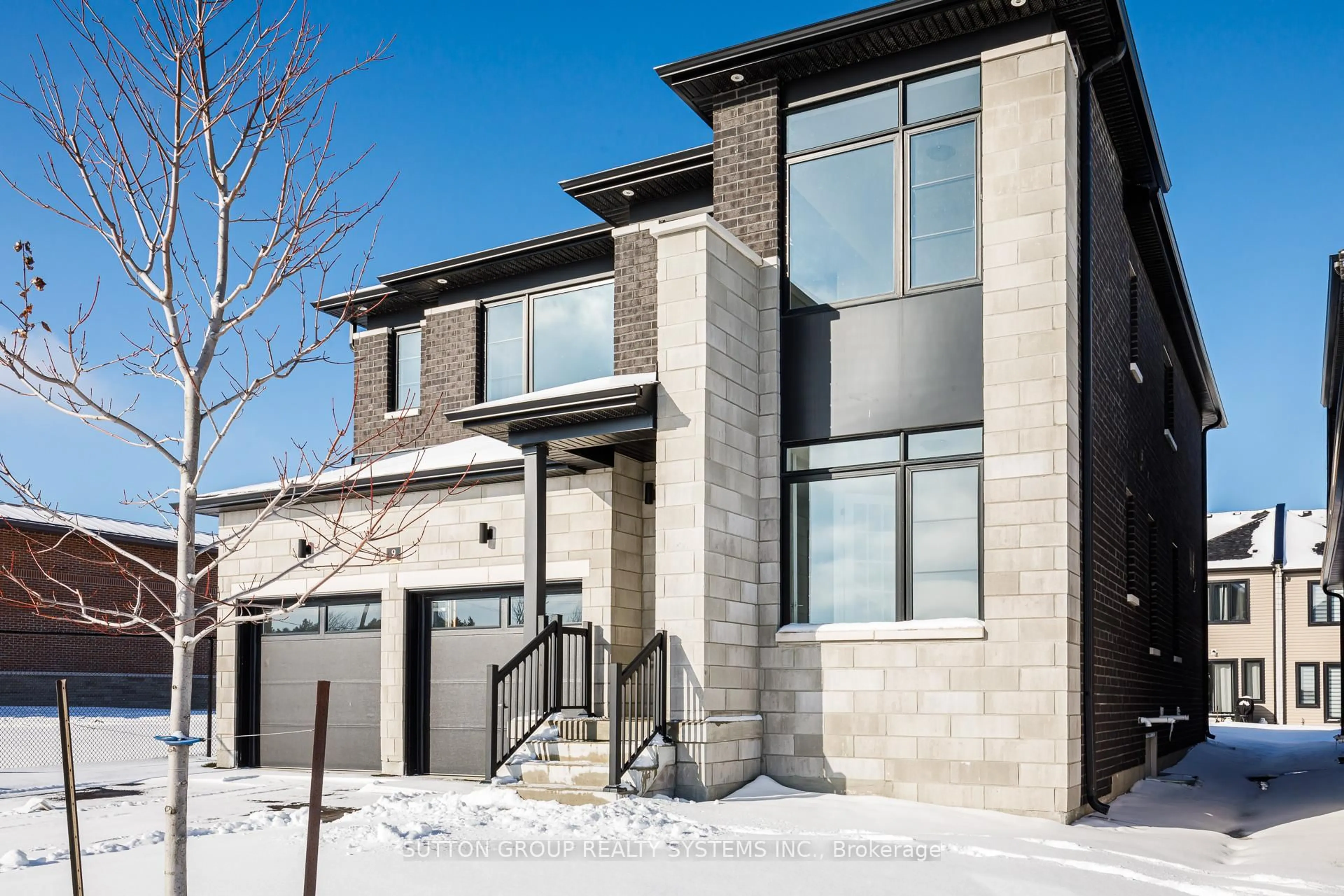 Home with brick exterior material, street for 9 Sun Valley Ave, Wasaga Beach Ontario L9Z 0N6