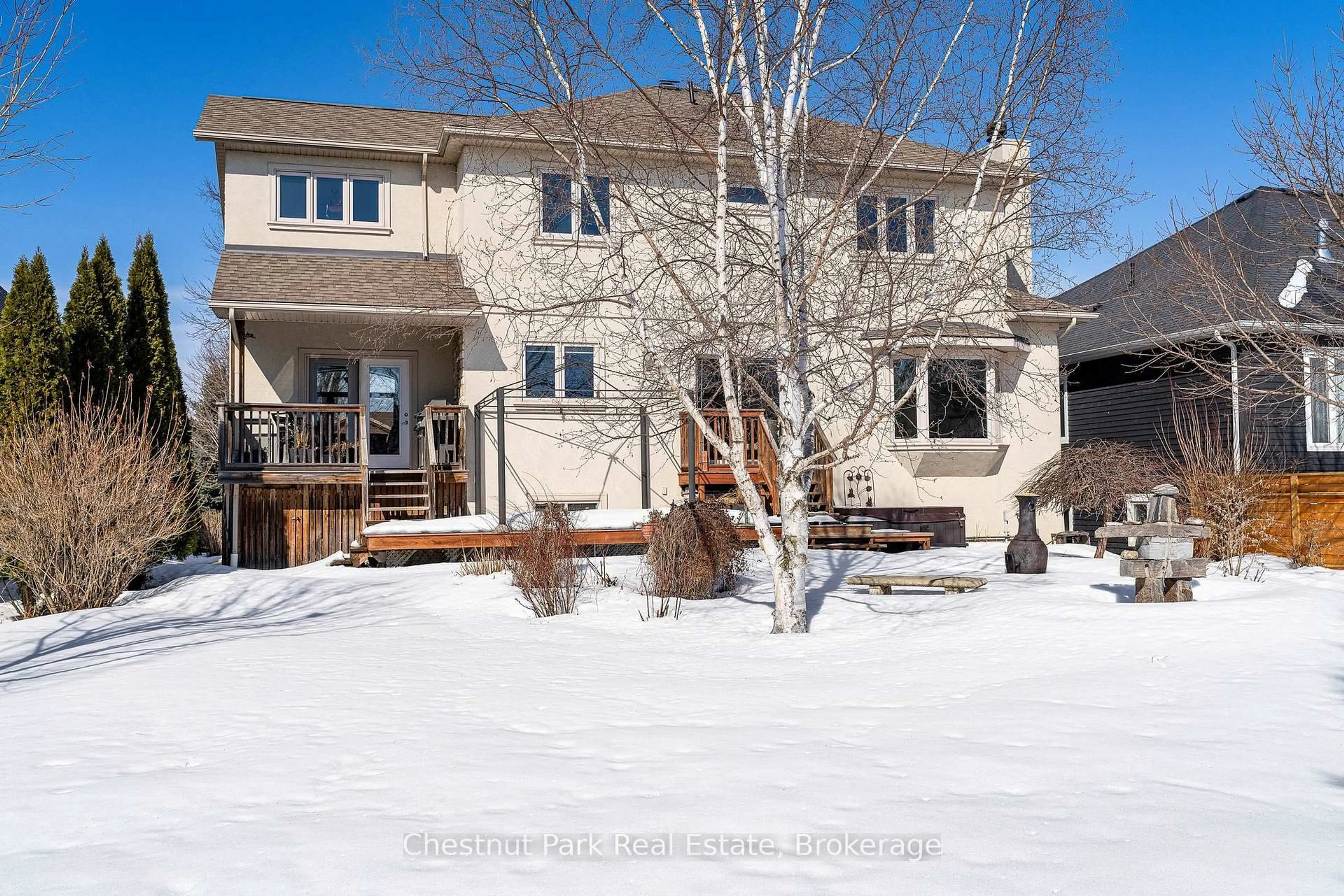 Unknown for 82 Stanley St, Collingwood Ontario L9Y 0G7