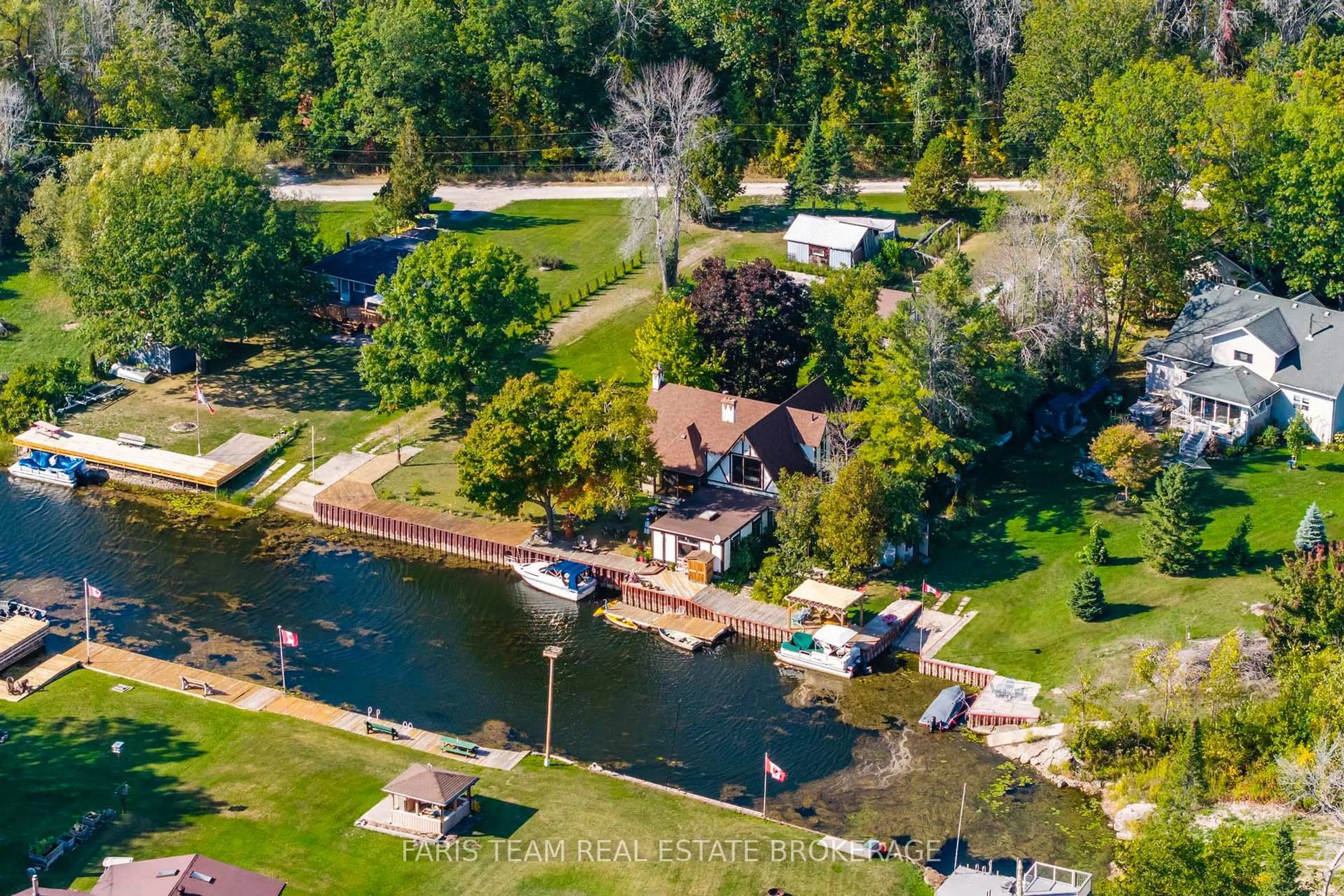 A pic from outside/outdoor area/front of a property/back of a property/a pic from drone, water/lake/river/ocean view for 193 Gouett St, Tay Ontario L0K 2C0