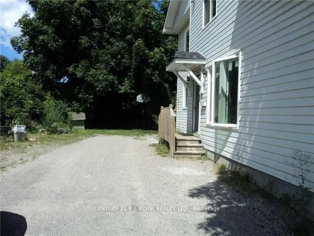 136 Barrie Rd, Orillia 4