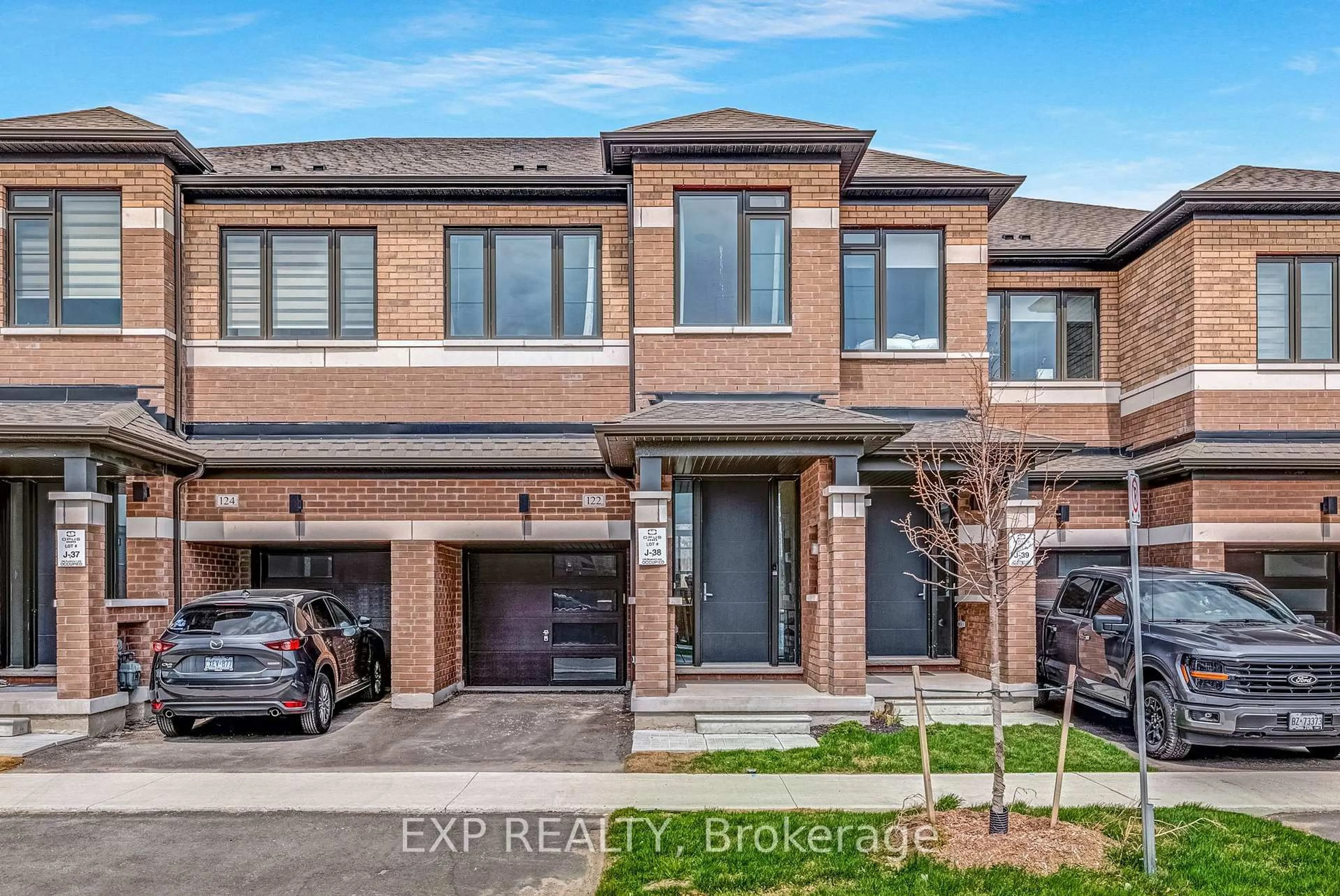 Home with brick exterior material, street for 122 Turnberry Lane, Barrie Ontario L9J 0M3