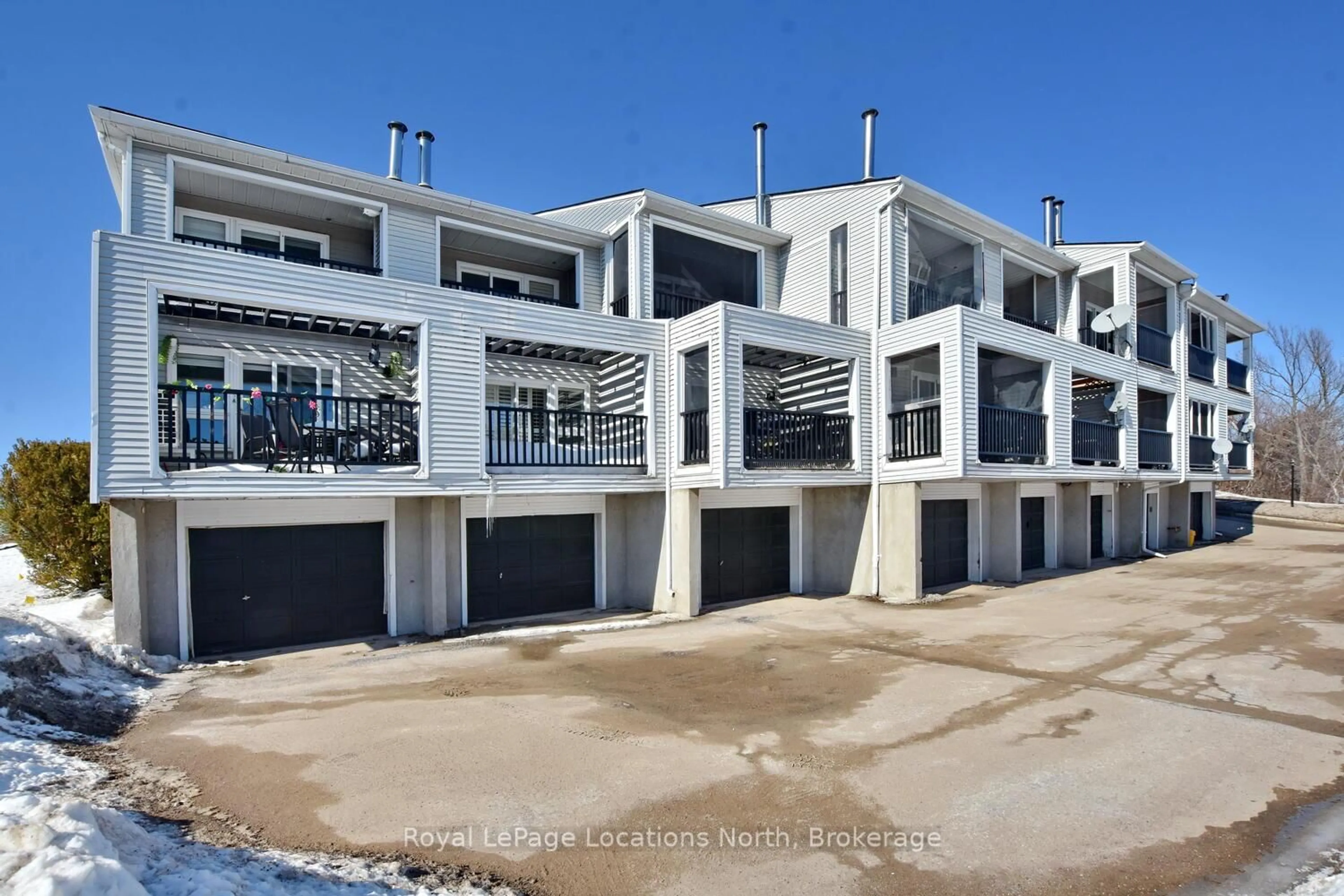 Unknown for 11 Spruce St St, Wasaga Beach Ontario L9Z 2L4