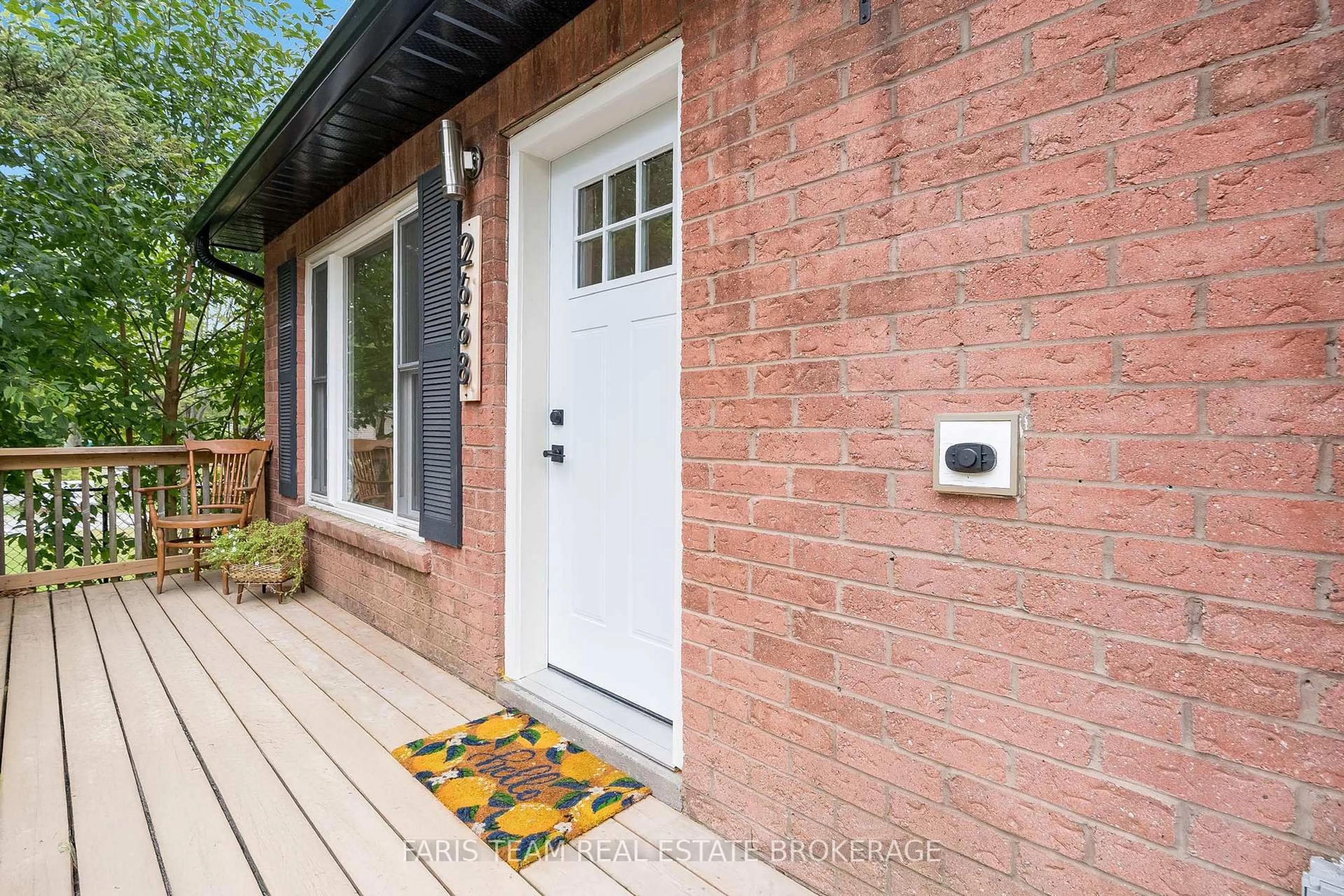 Home with brick exterior material, street for 2668 Westshore Cres, Severn Ontario L3V 0V8