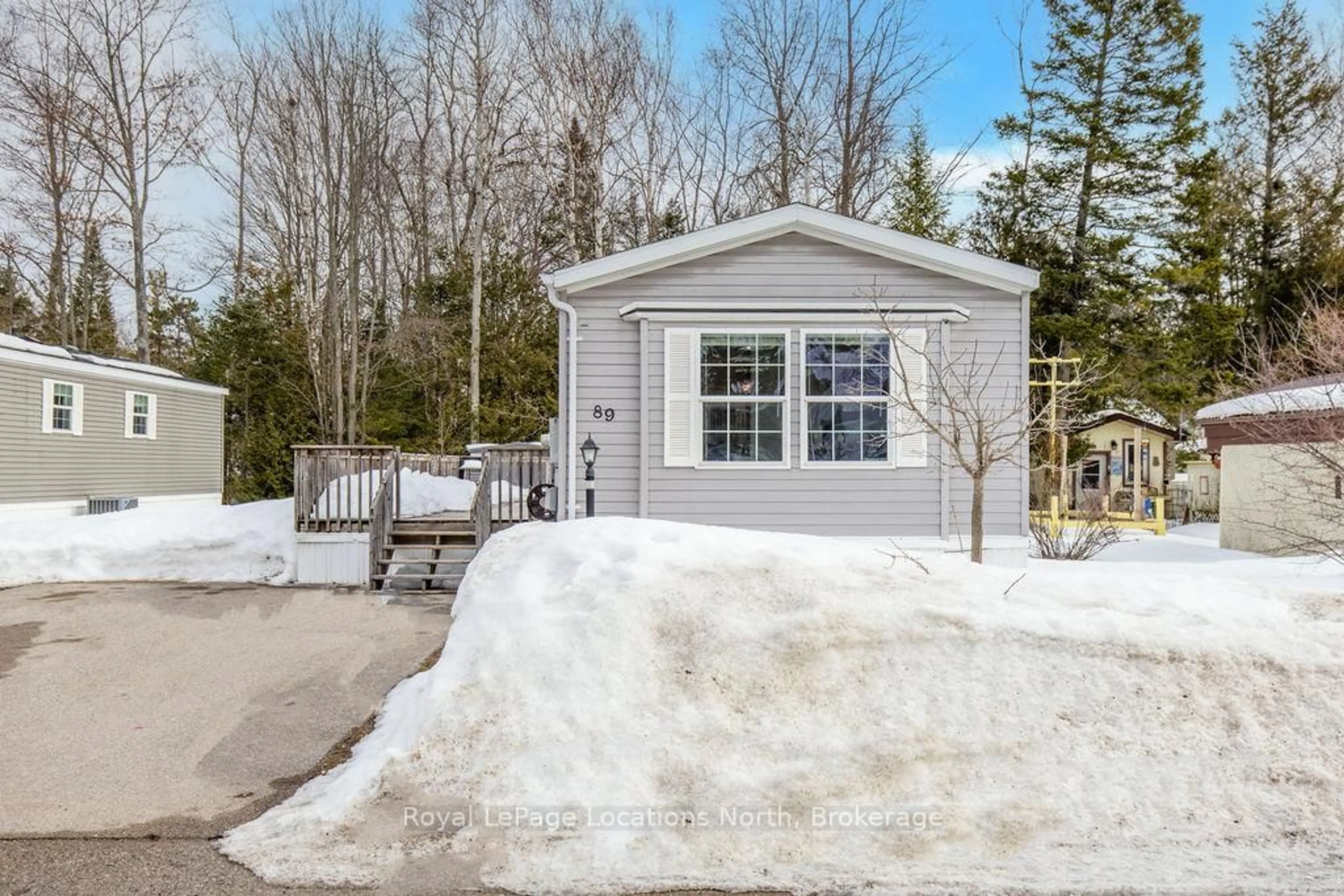 Shed for 89 GEORGIAN GLEN Dr, Wasaga Beach Ontario L9Z 1K8