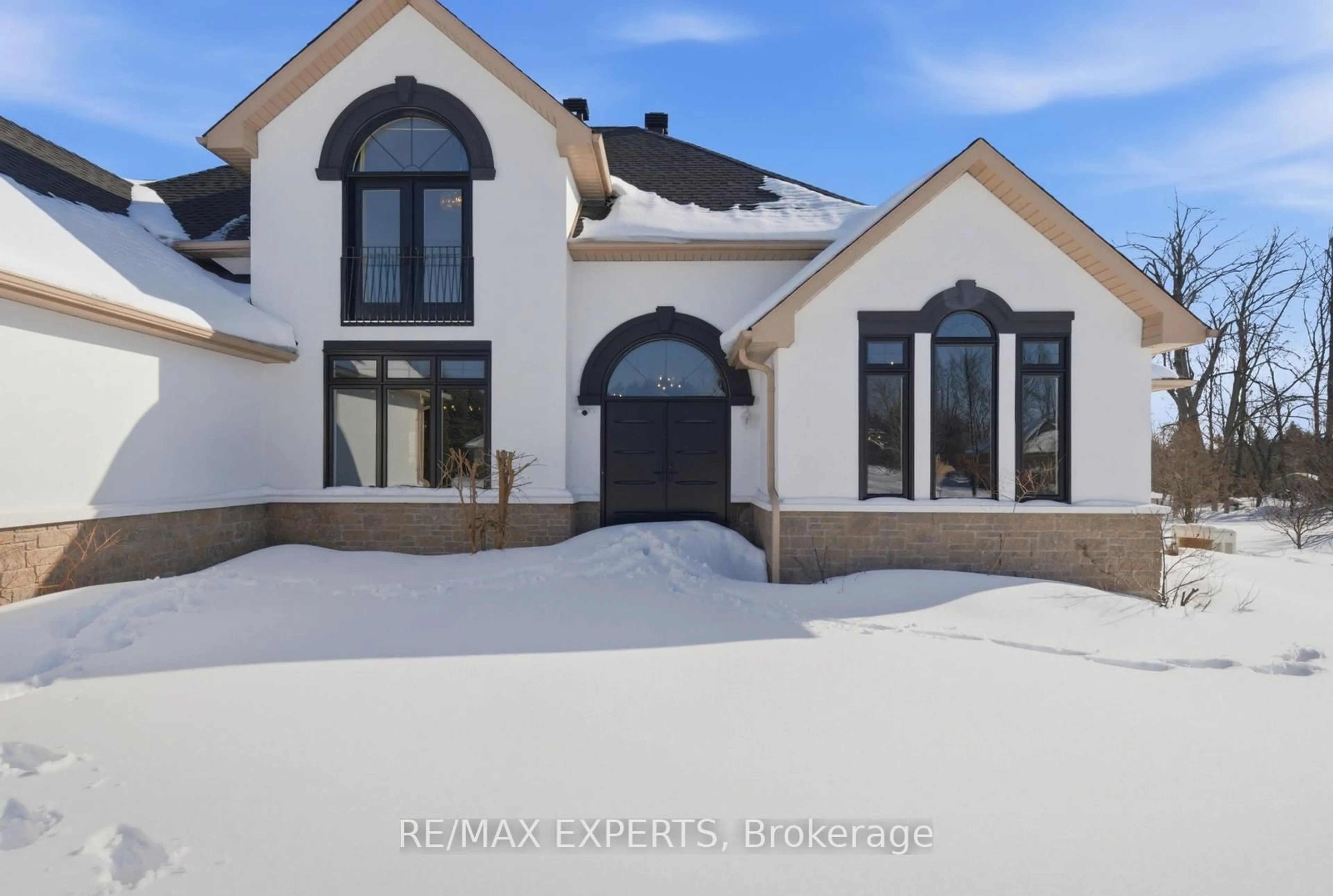 Unknown for 11 Basswood Circ, Oro-Medonte Ontario L0L 2L0