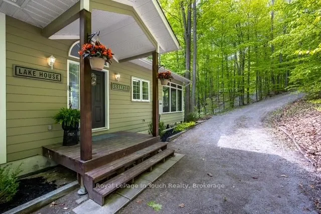 157 Farlain Lake Rd, Tiny 3
