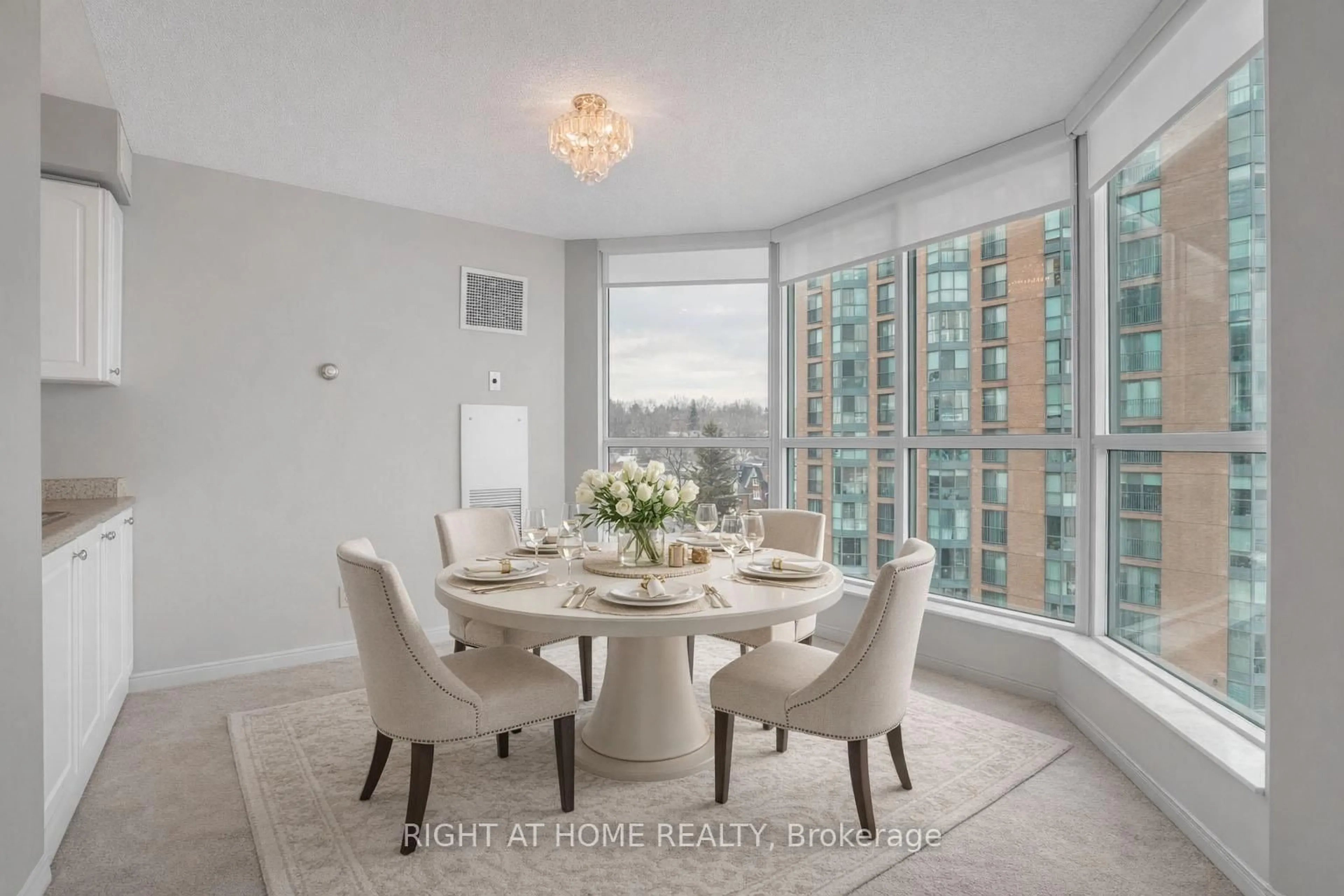 Dining room, unknown for 140 Dunlop St #807, Barrie Ontario L4M 6H9