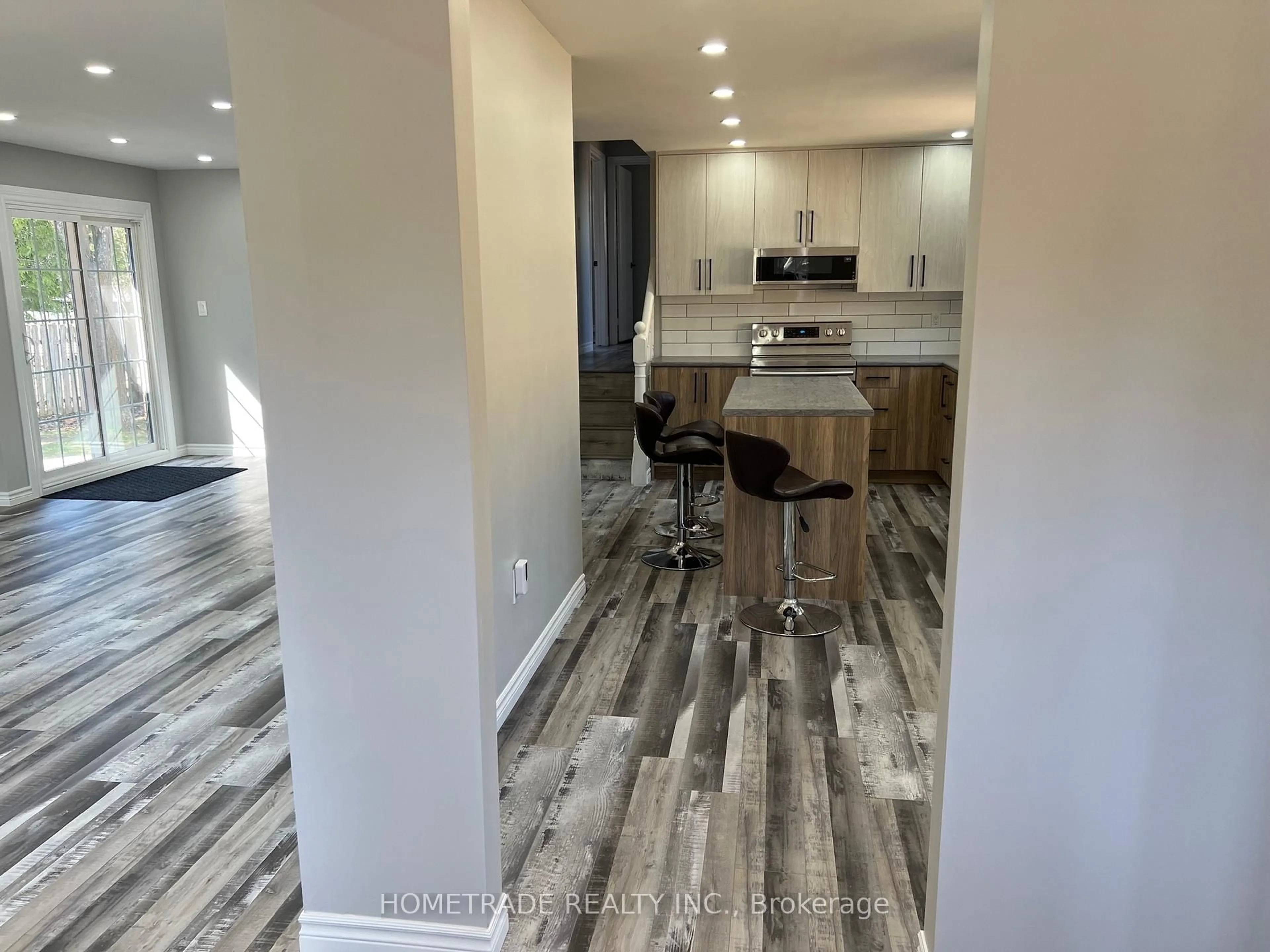 Open concept kitchen, unknown for 206 Little Ave, Barrie Ontario L4N 6L1