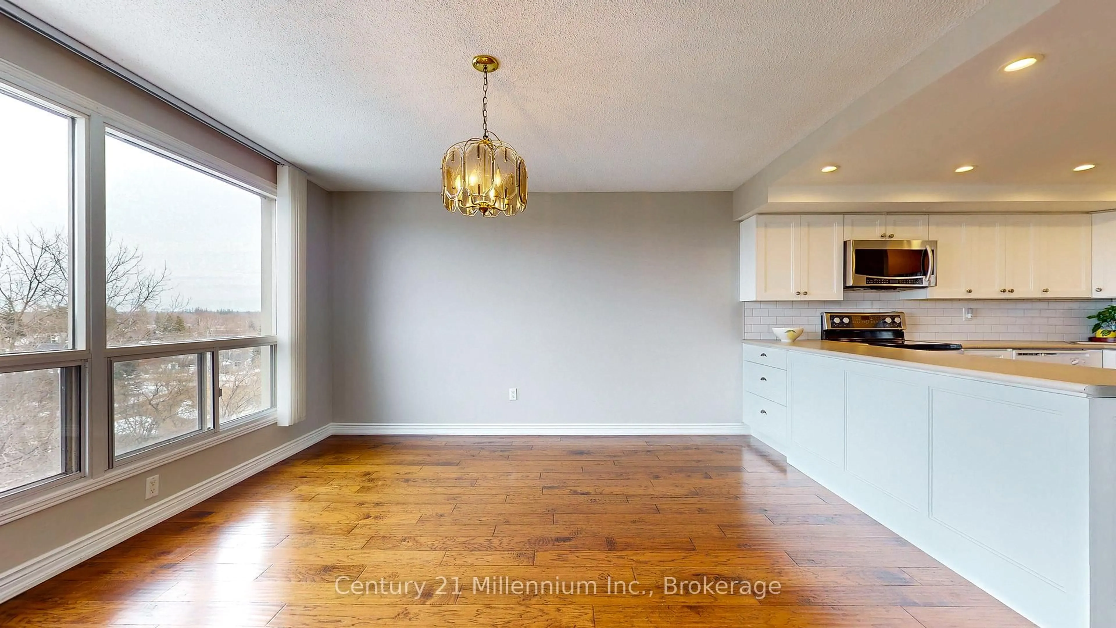 A pic of a room for 172 Eighth St #614, Collingwood Ontario L9Y 4T2