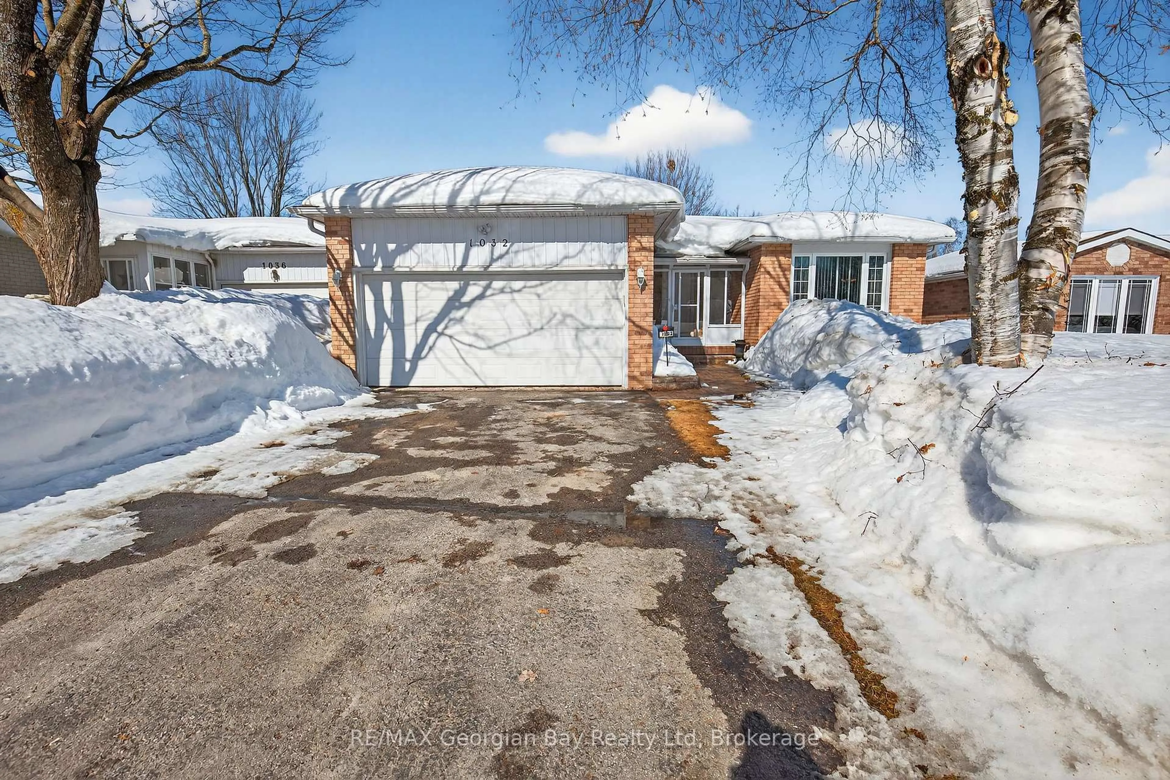 Unknown for 1032 Dominion Ave, Midland Ontario L4R 1S9