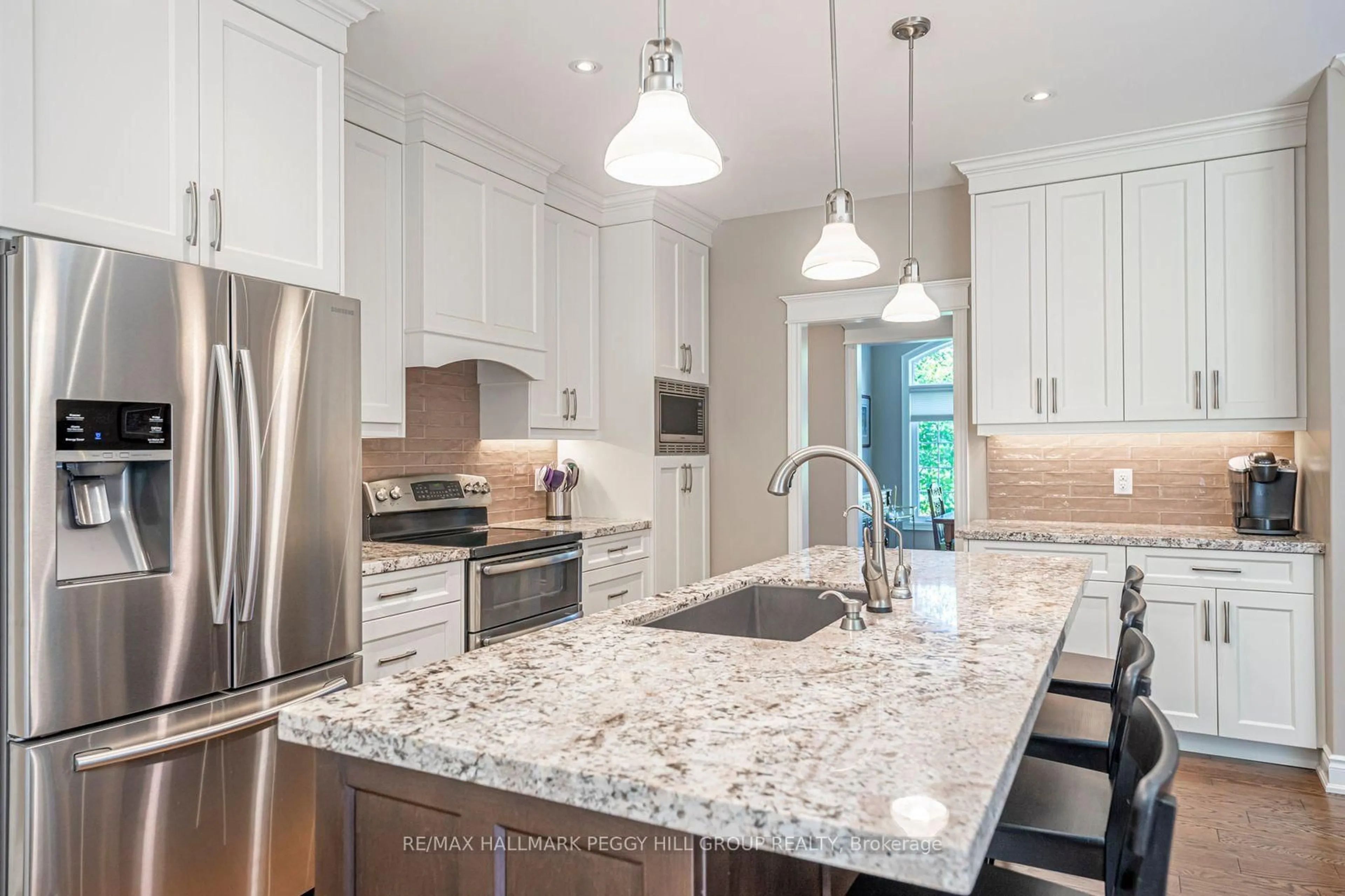 Contemporary kitchen, ceramic/tile floor for 126 Mennill Dr, Springwater Ontario L9X 0J2