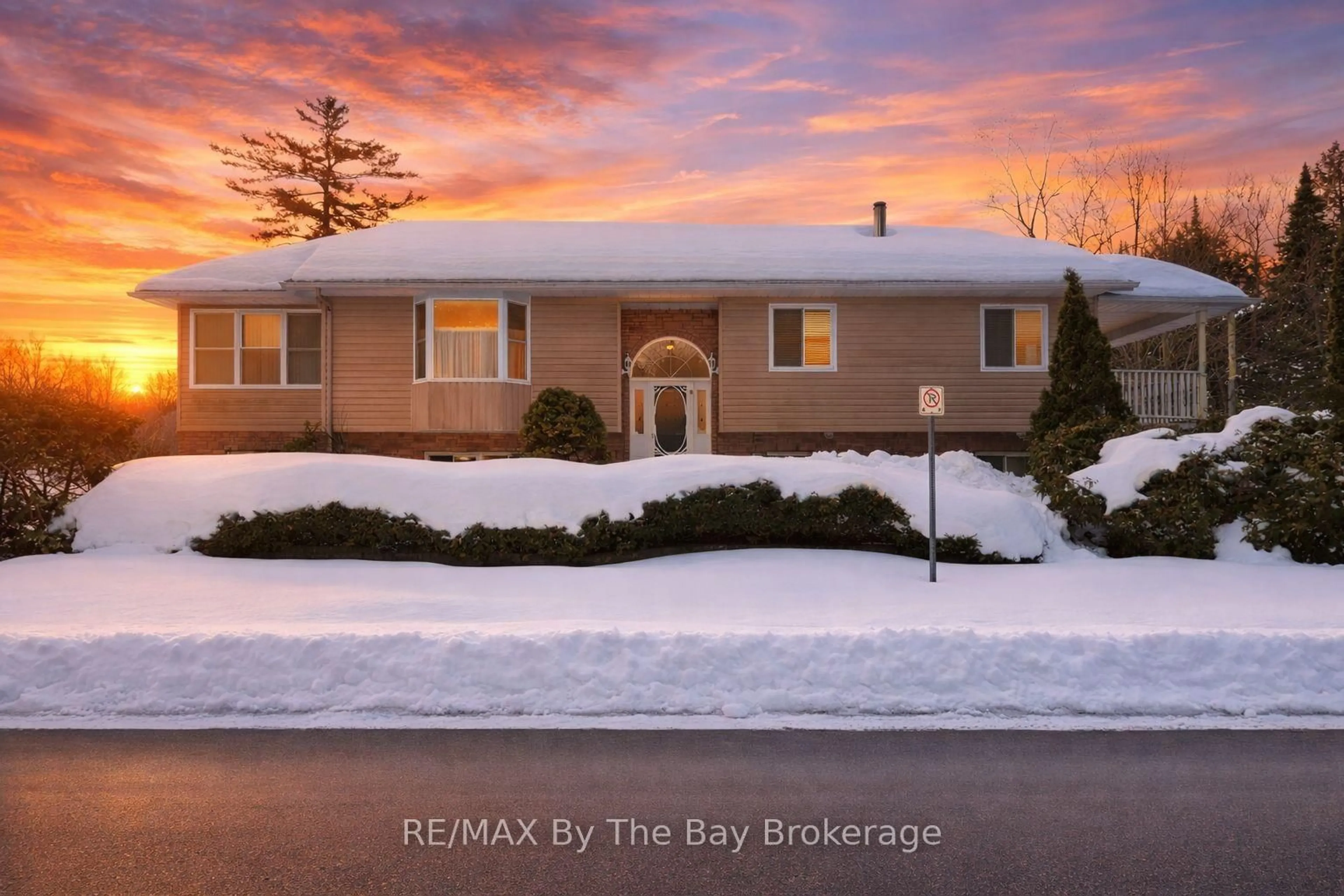 Unknown for 45 40th St, Wasaga Beach Ontario L9Z 1Z9