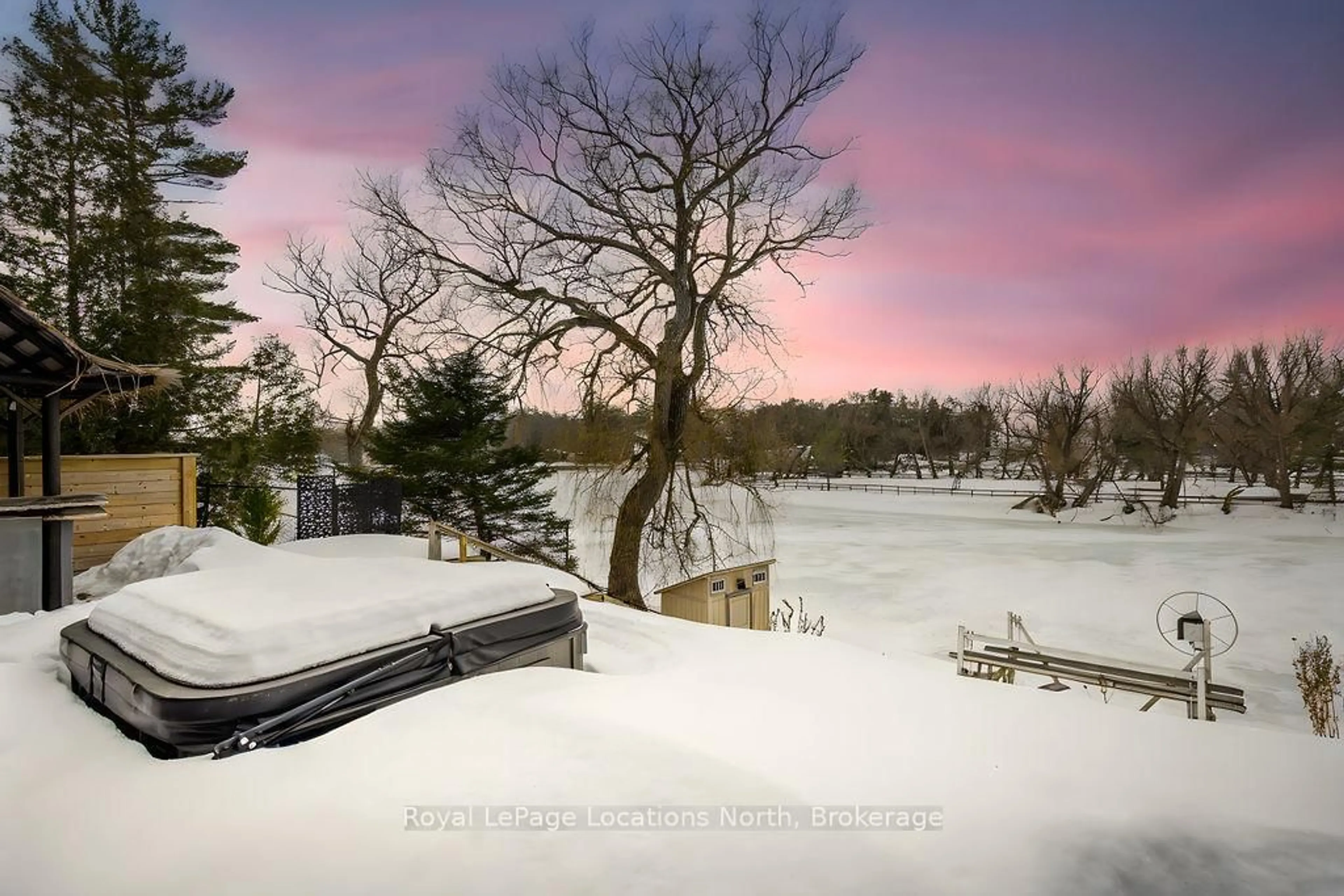 Patio, unknown for 1094 RIVER Rd, Wasaga Beach Ontario L9Z 2W7